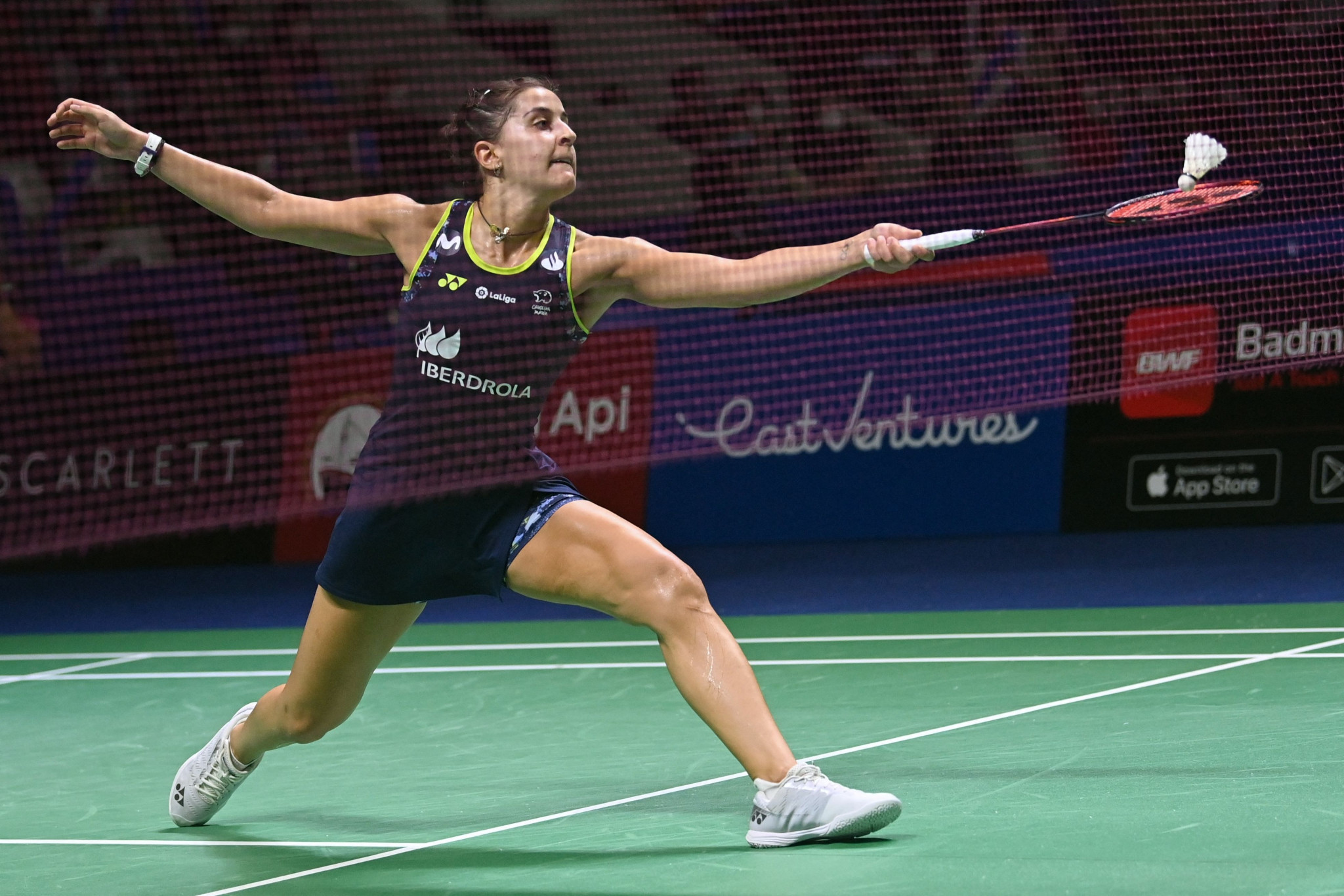 Marín exits but Axelsen storms on at BWF Indonesia Open