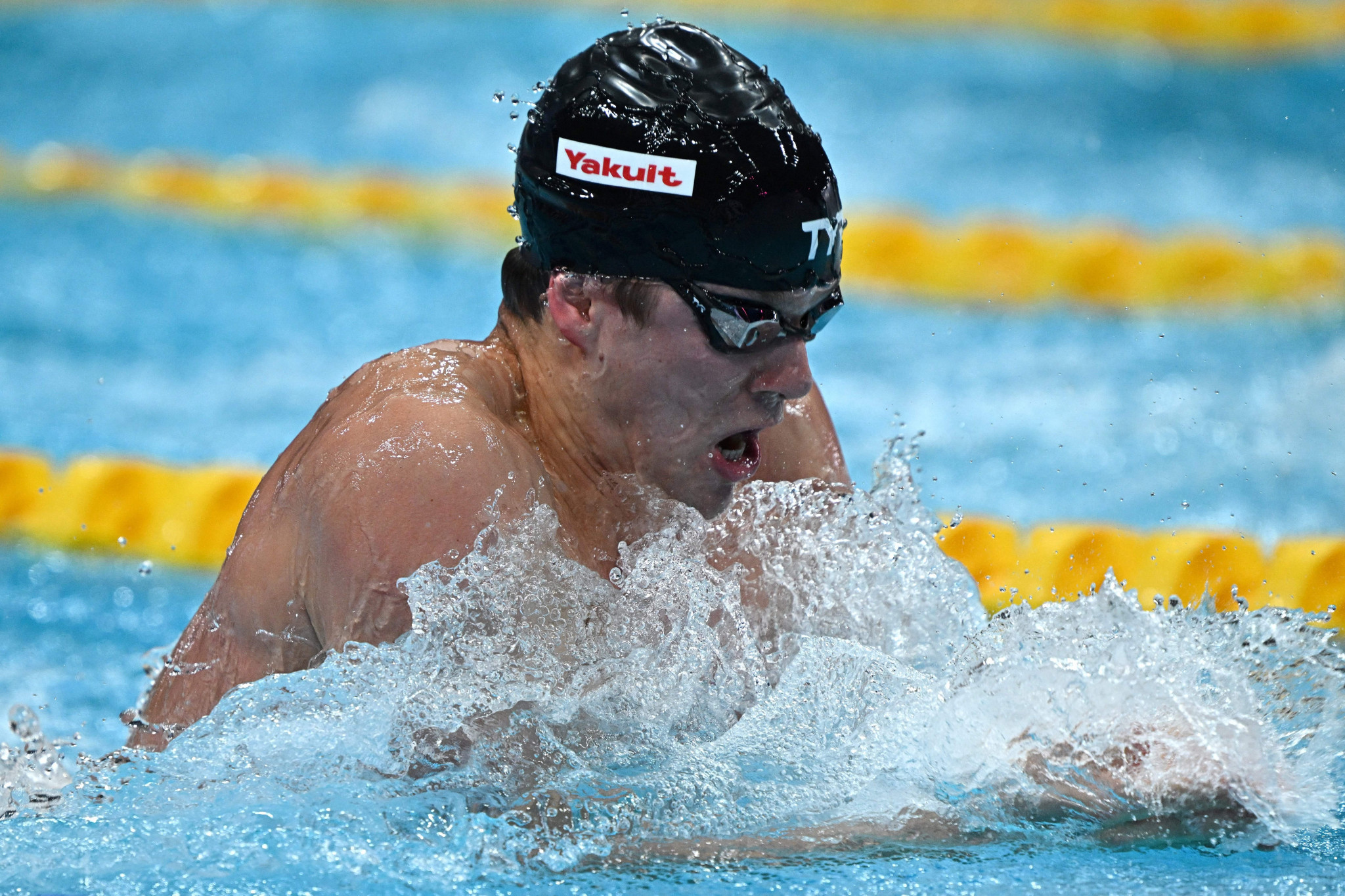 The United States' Nic Fink claimed a narrow victory in the men's 50m breaststroke final ©Getty Images