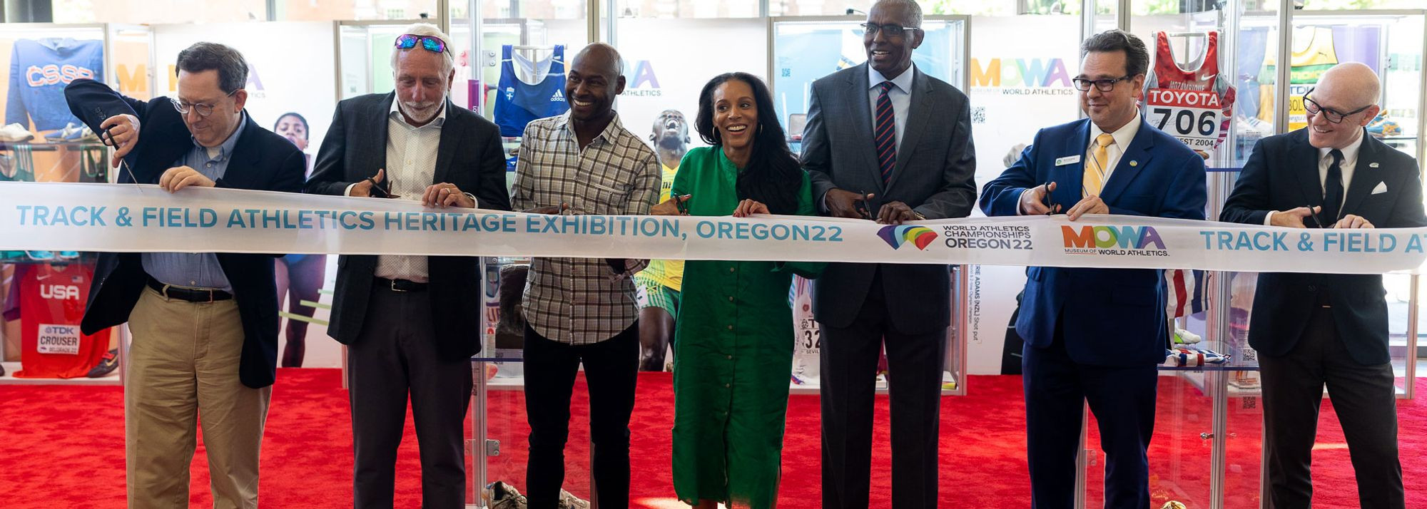 Lagat and Bile open second MOWA display at University of Oregon to mark USATF trials
