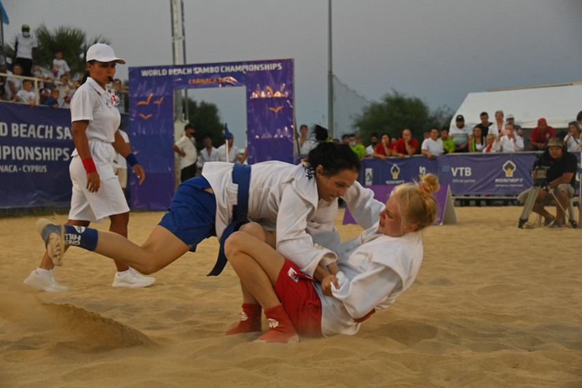 World Beach Sambo Championships were held for het first time in 2021 ©FIAS