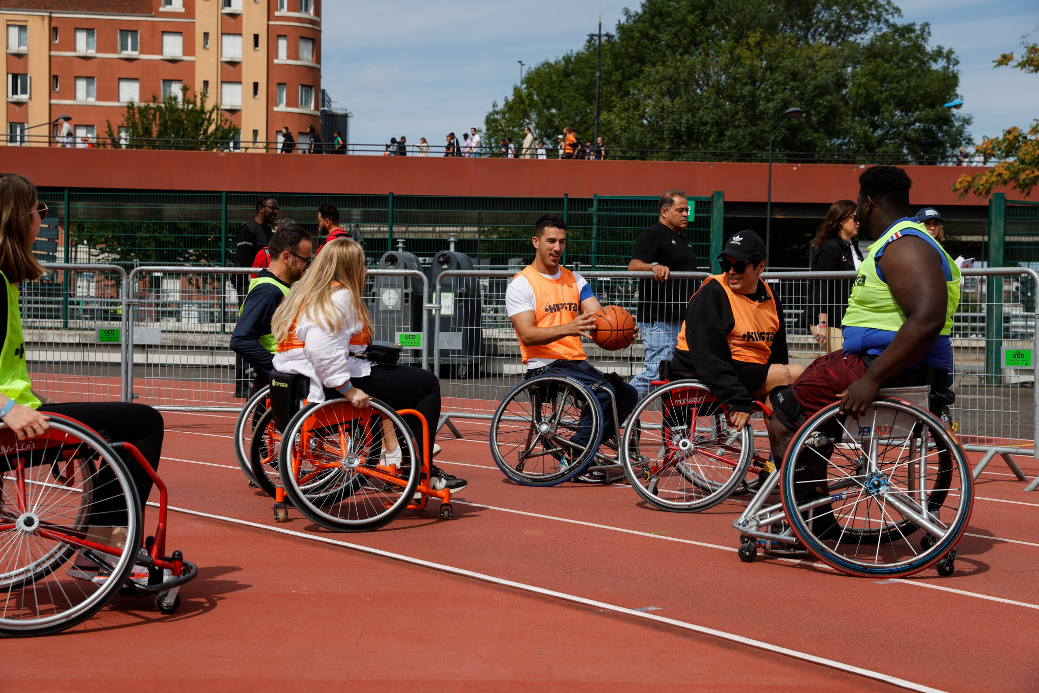 Wheelchair basketball players took part in a demonstration today ©Paris 2024
