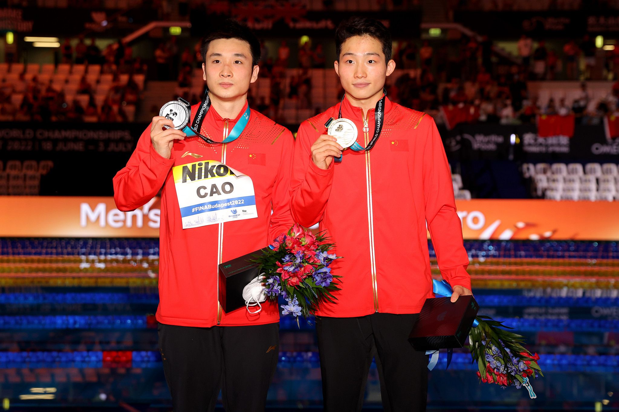 Wang Zongyuan, right, and Cao Yuan, left, completed a Chinese one-two in the men's 3m springboard final ©Getty Images