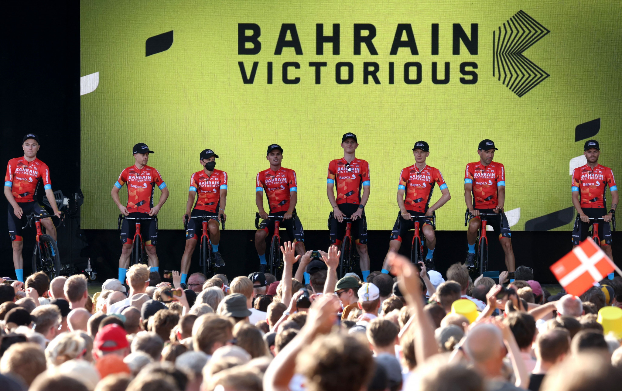 Riders from Bahrain Victorious attended the team presentations at Tivoli Gardens in Copenhagen before this morning's police raid ©Getty Images