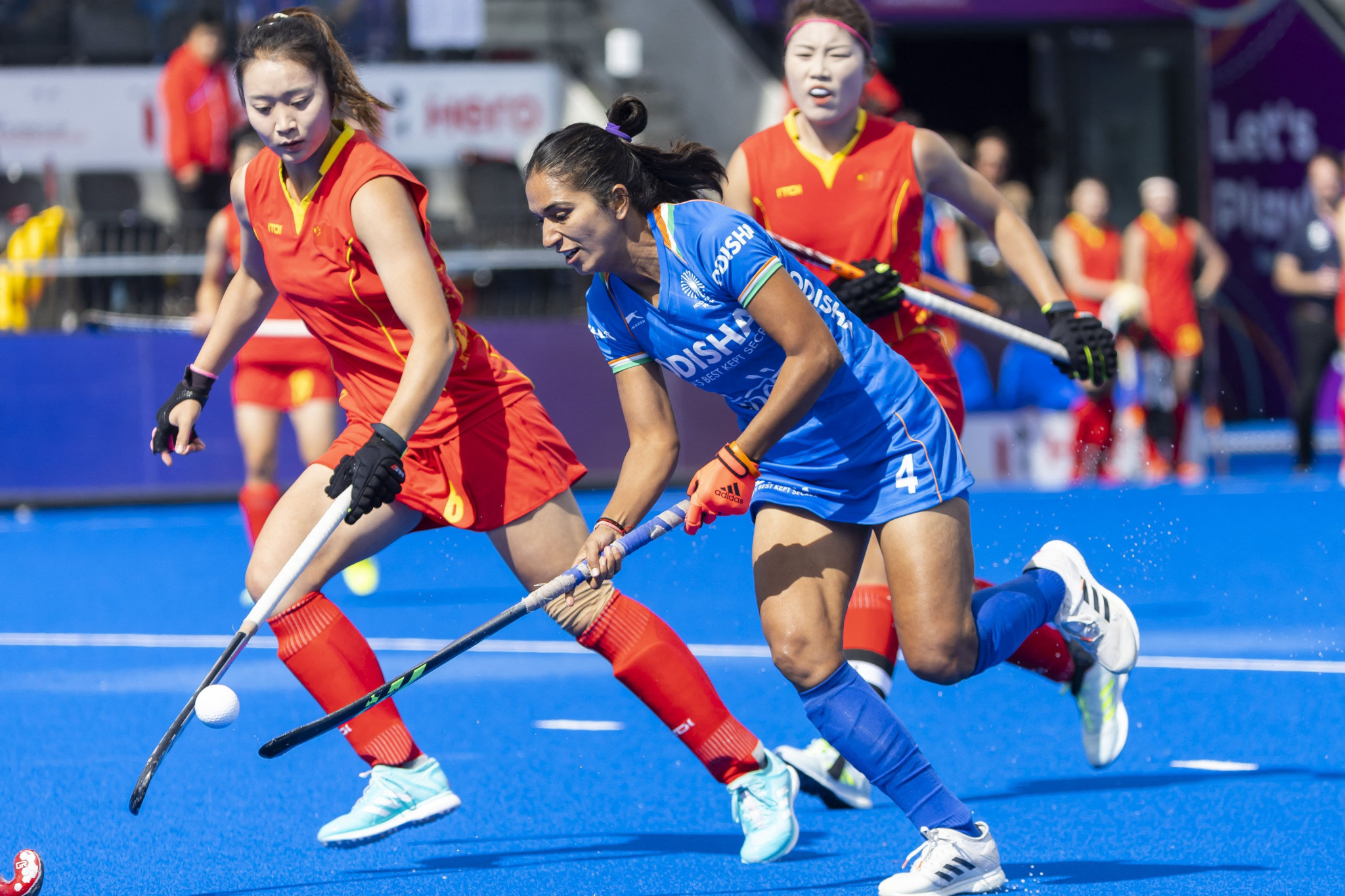 China and India laboured to a 1-1 draw ©Getty Images