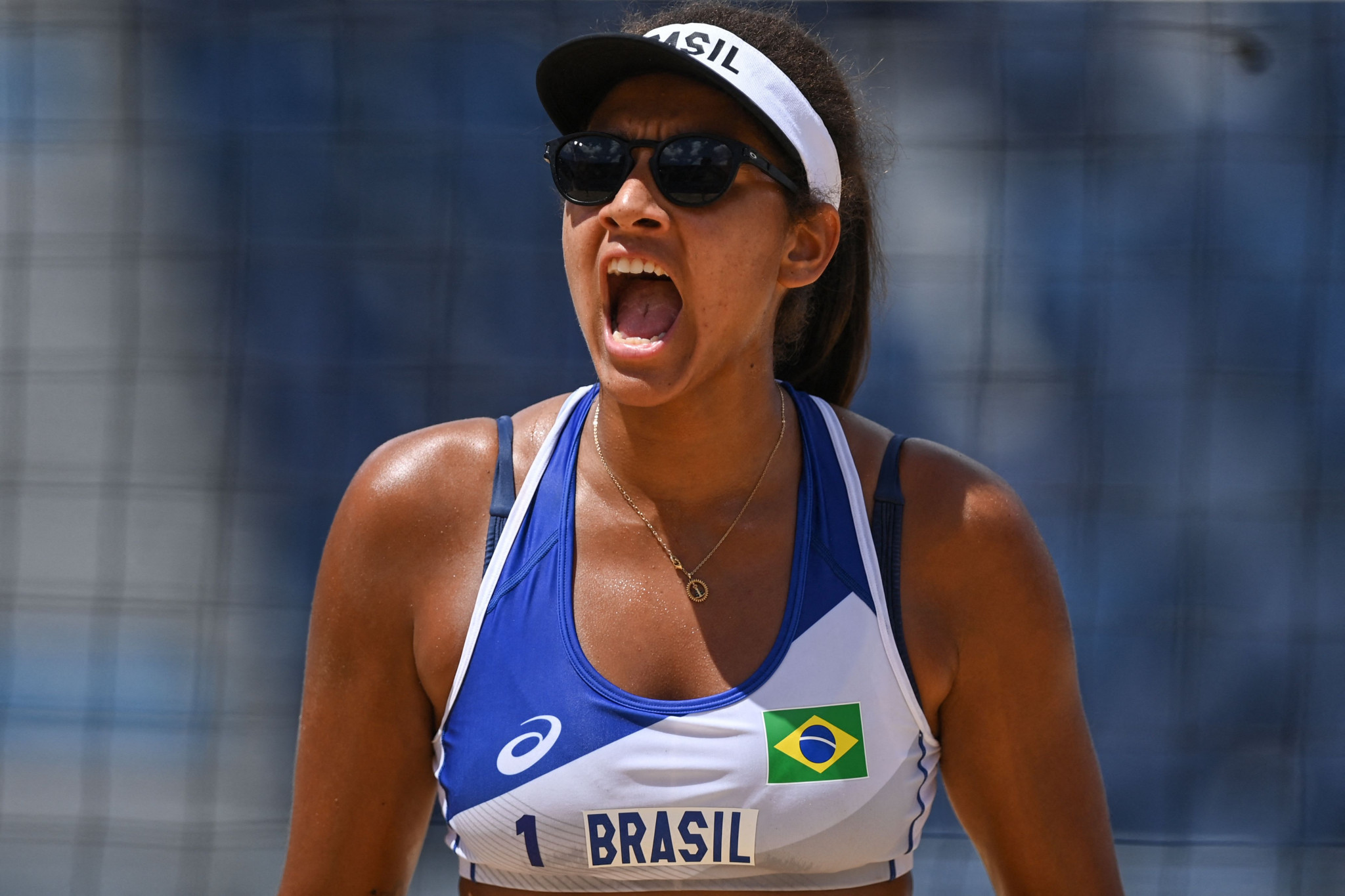 World champions Duda and Patrícia continue to march on at Volleyball World Beach Pro Tour event