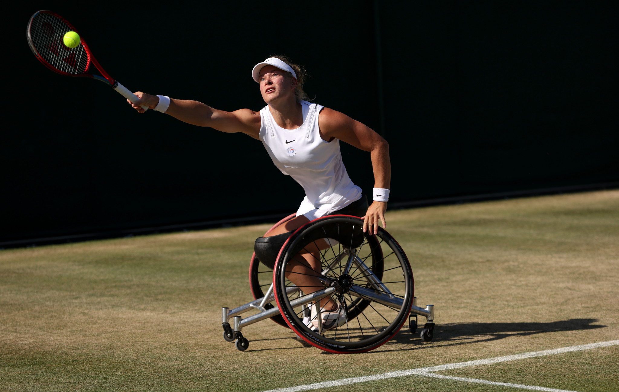 Defending champion Diede de Groot dominated Momoko Ohtani to progress to the Wimbledon wheelchair women's singles final ©Getty Images