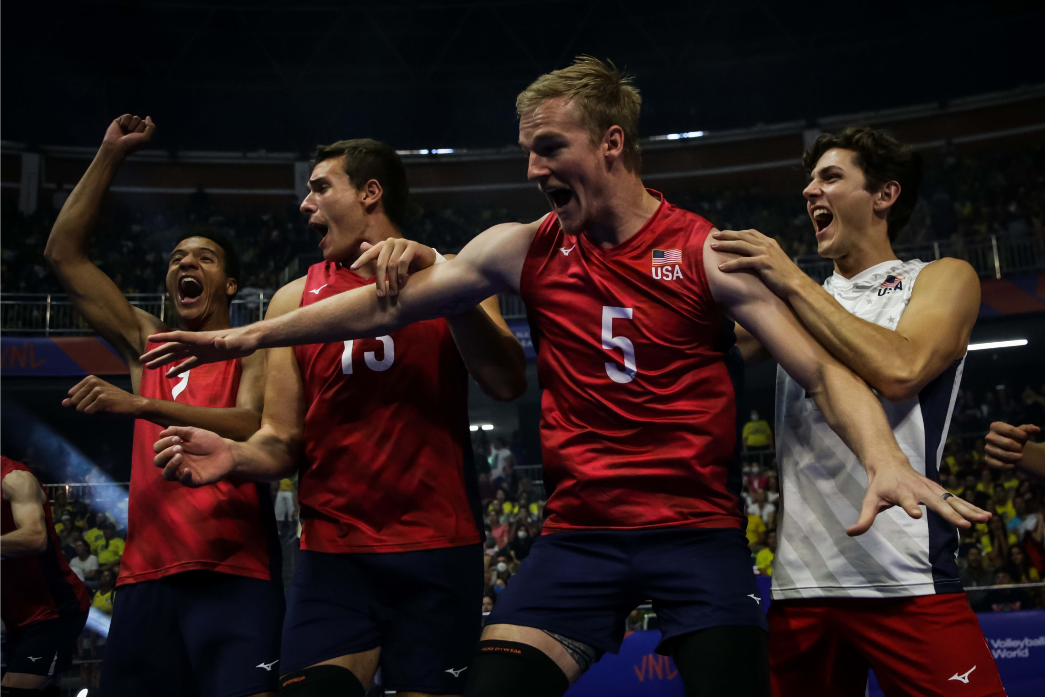 Volleyball World agrees partnerships with clothing brand and betting firm
