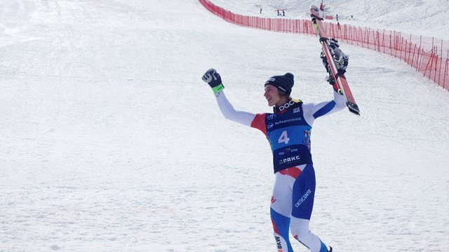 Switzerland’s Marco Odermatt sealed his nation’s third gold medal with victory in the men's giant slalom ©FIS