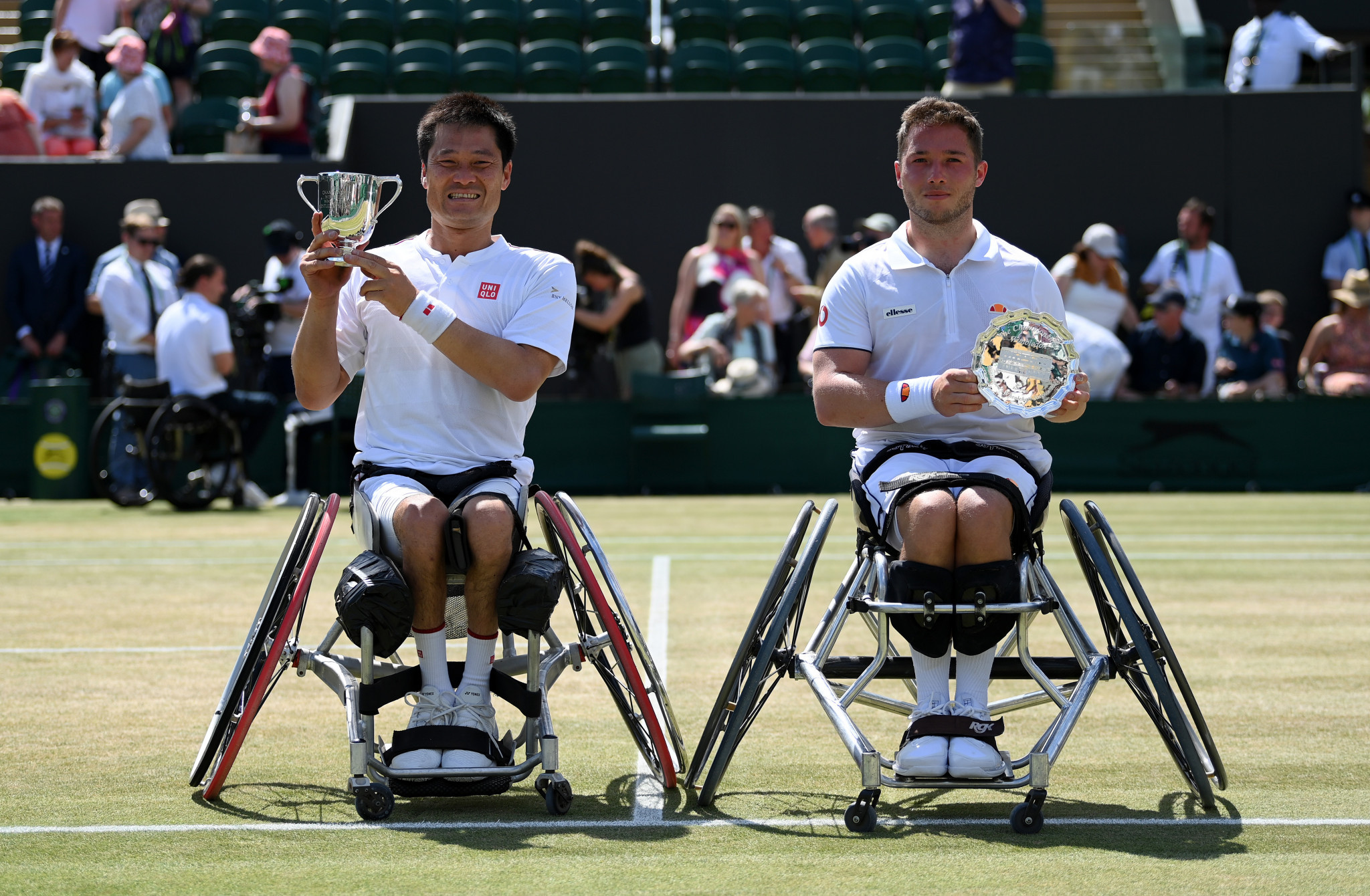 Shingo Kunieda, left, prevented Alfie Hewett from winning in his home tournament ©Getty Images