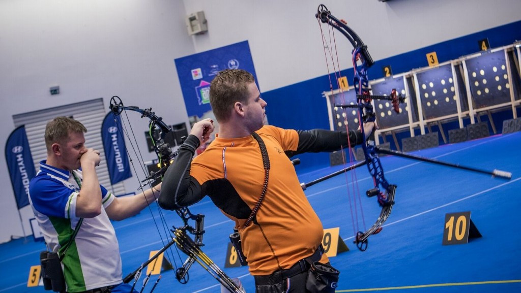 Dutchman Mike Schloesser will go up against France's world number one Sebastian Peineau in the final of the men's compound event at the World Indoor Archery Championships in Ankara ©World Archery