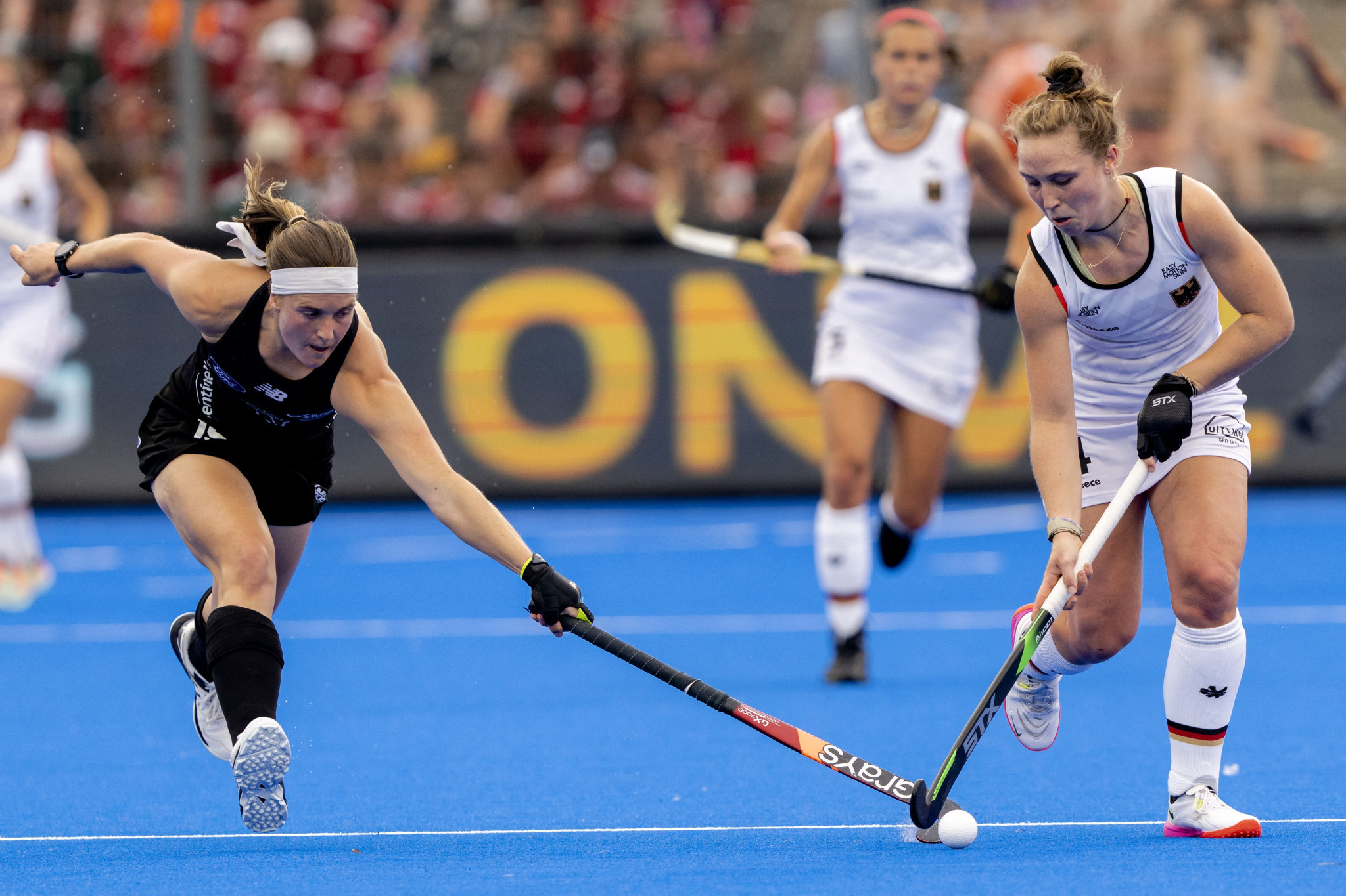 Germany and The Netherlands advance to Women's Hockey World Cup semi-finals