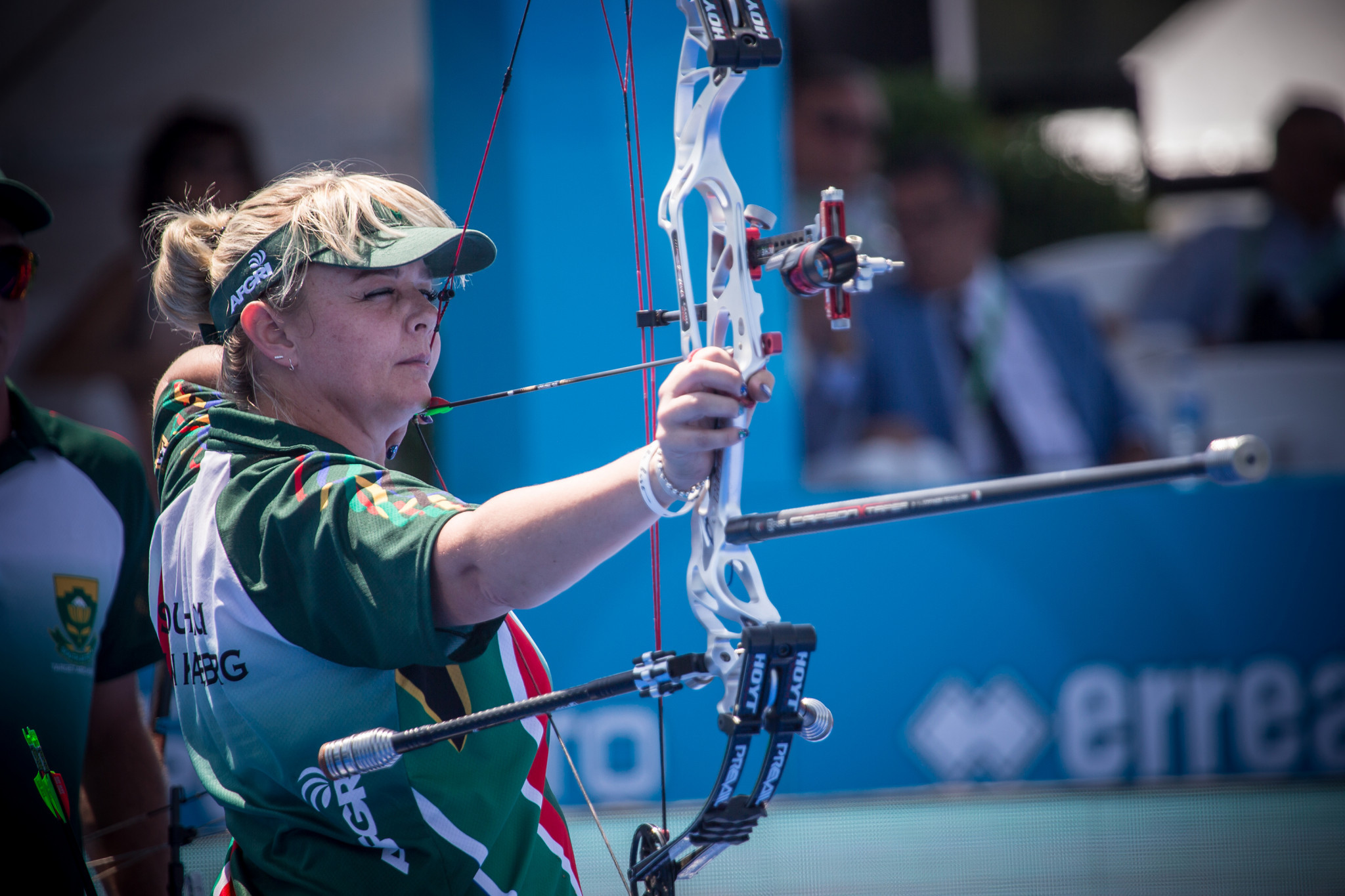 South African archer Jeanine van Kradenburg was taken away from her competition on Friday (July 8) in an ambulance after suffering with heat exhaustion ©Getty Images