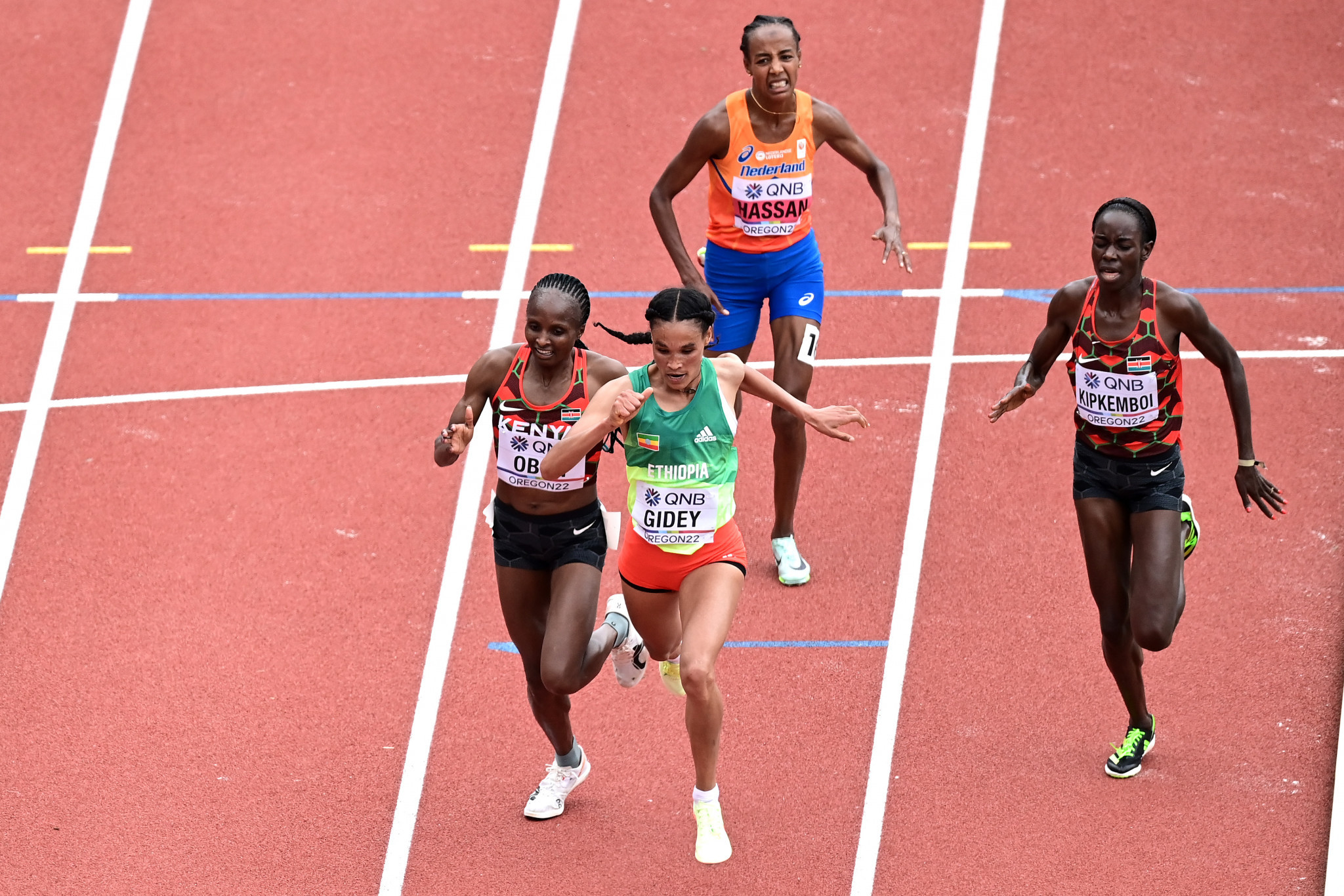 There was a thrilling finish in the women's 10,000m where Ethiopia's Letesenbet Gidey hung on in a sprint finish to claim her first World Championships title ©Getty Images