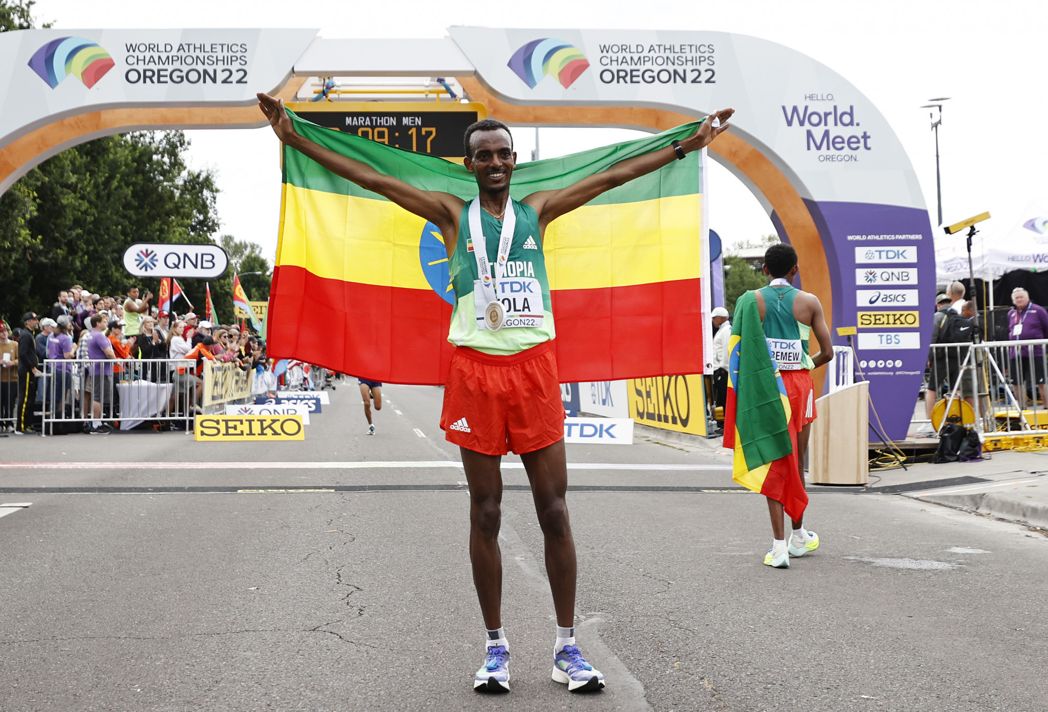Ethiopia's Tamirat Tola won the men's marathon in a Championship record of 2hr 05min 36sec in Oregon ©Getty Images