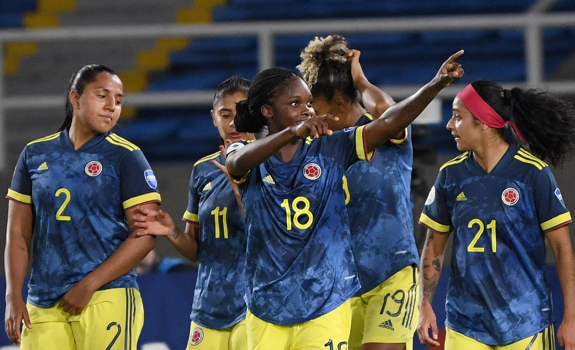 Hosts Colombia stay perfect at Copa América Femenina