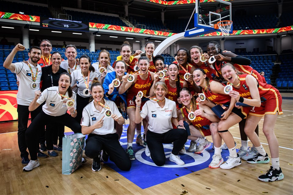 Spain won a third Under-17 Women's Basketball World Cup silver medal ©fiba.basketball