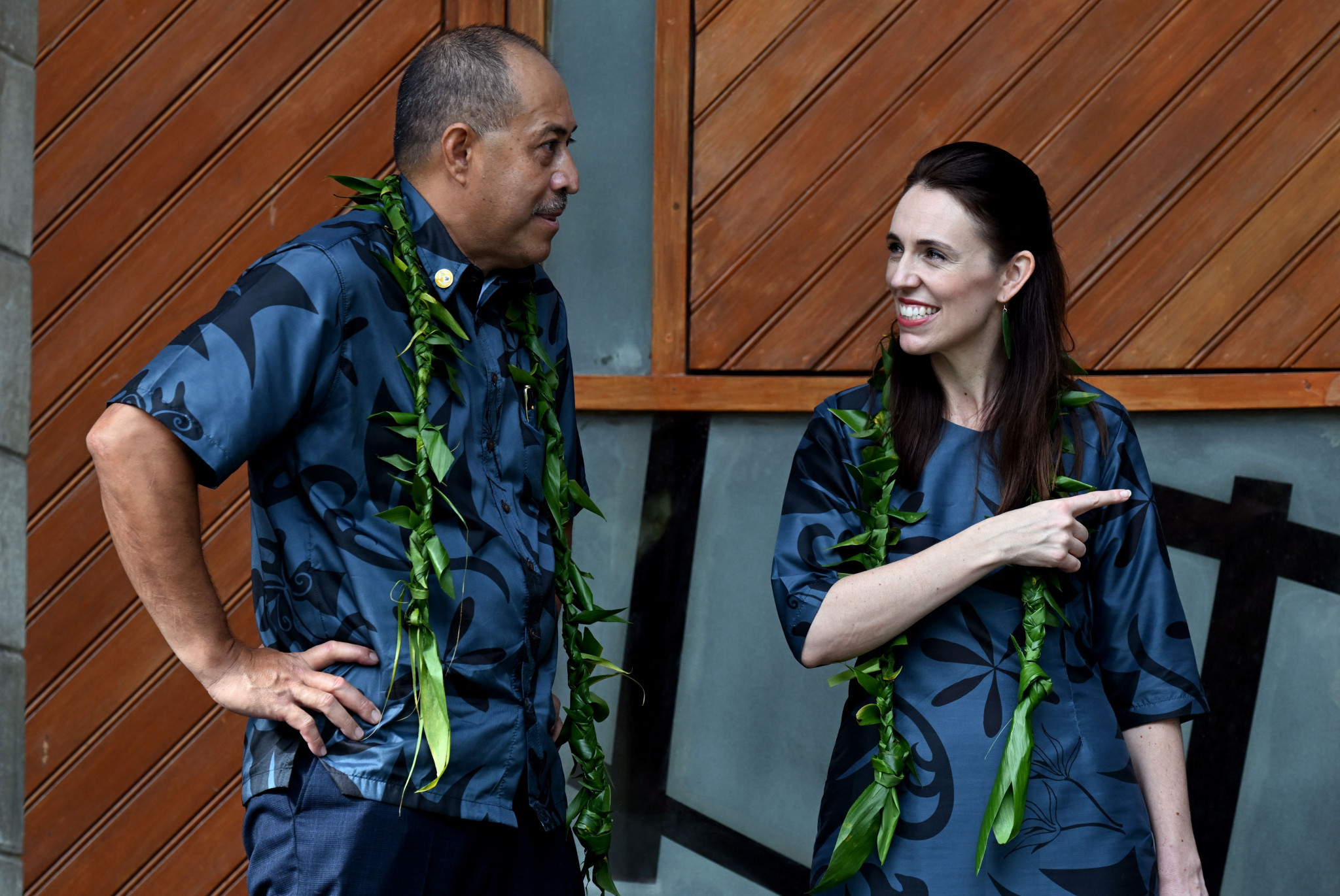 Niue Premier Dalton Tagelagi, left, with New Zealand Prime Minster Jacinda Ardern, twice competed at the Commonwealth Games in bowls and will return in Birmingham ©Getty Images