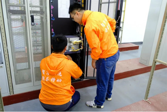 Technicians check for faults during a technology exercise staged by Asian Games organisers ©Hangzhou2022