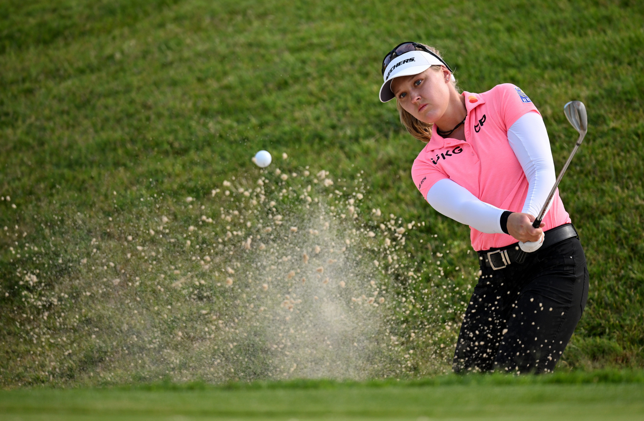 Consistent Henderson takes lead of Evian Championship at halfway stage
