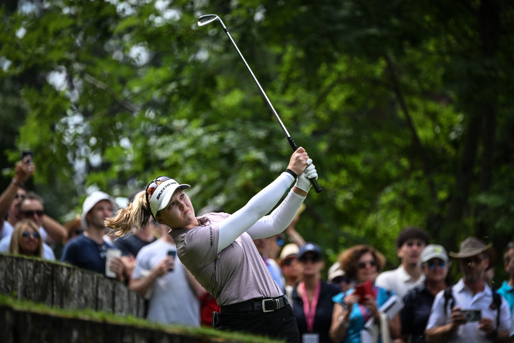 Henderson maintains lead heading into final day of Evian Championship