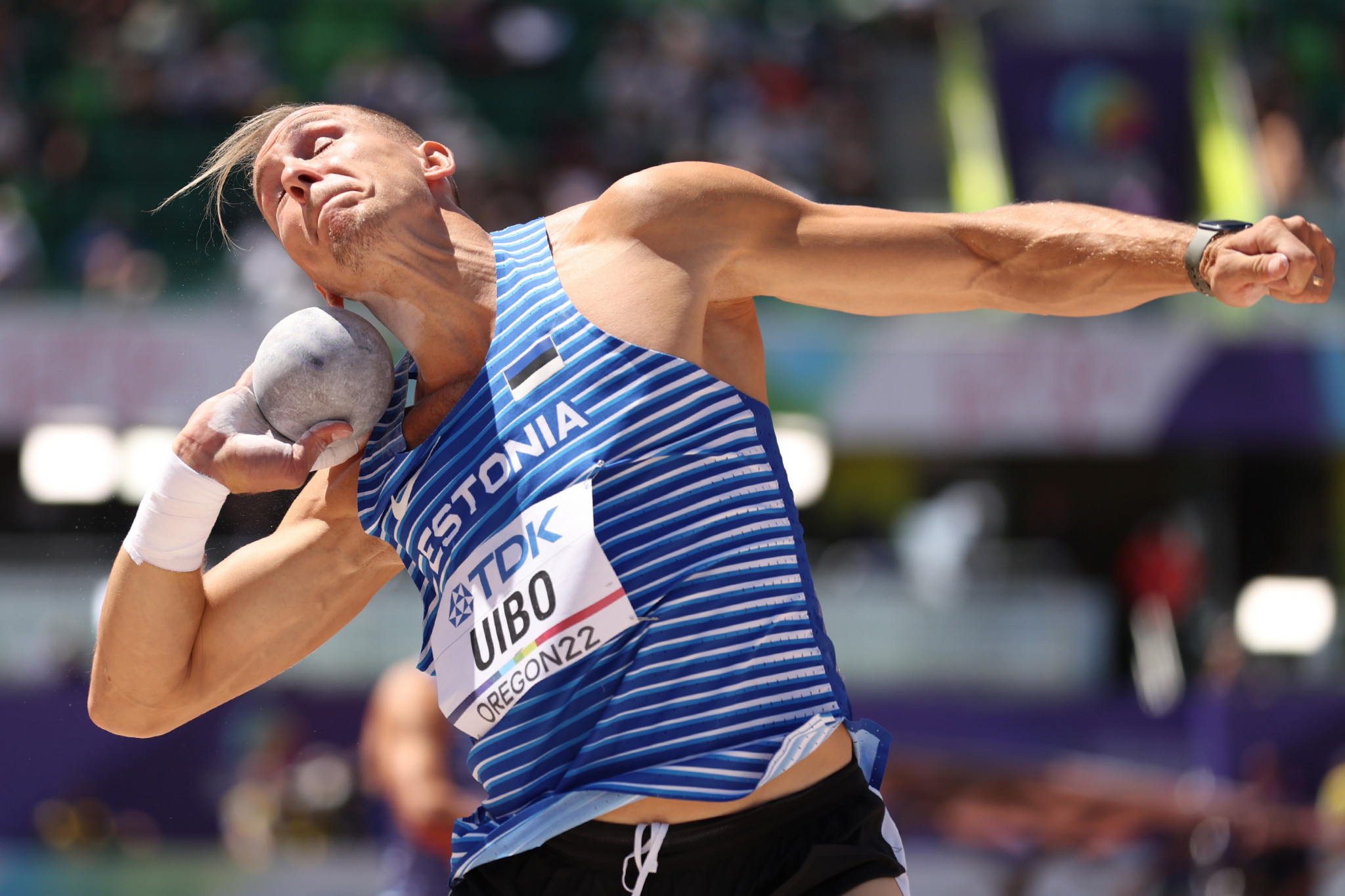 Maicel Uibo of Estonia, husband of women's 400m world champion Shaunae Miller-Uibo, in action in the shot put discipline of the decathlon ©Getty Images 