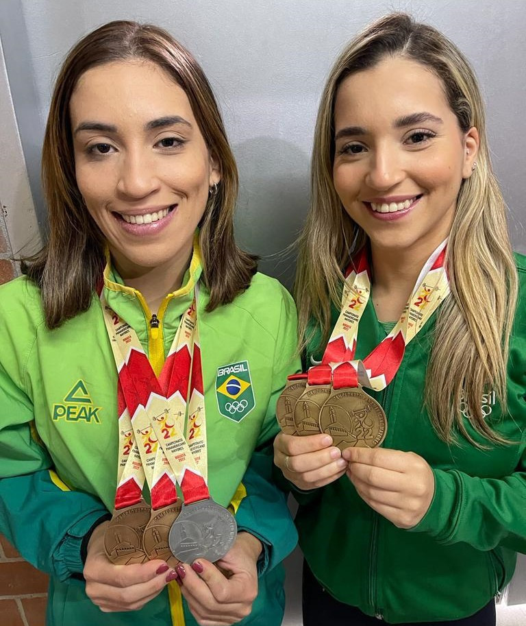 Sisters Natasha and Emily Figueiredo both won medals at the Pan American Weightlifting Championships ©Brazilian Weightlifting Federation