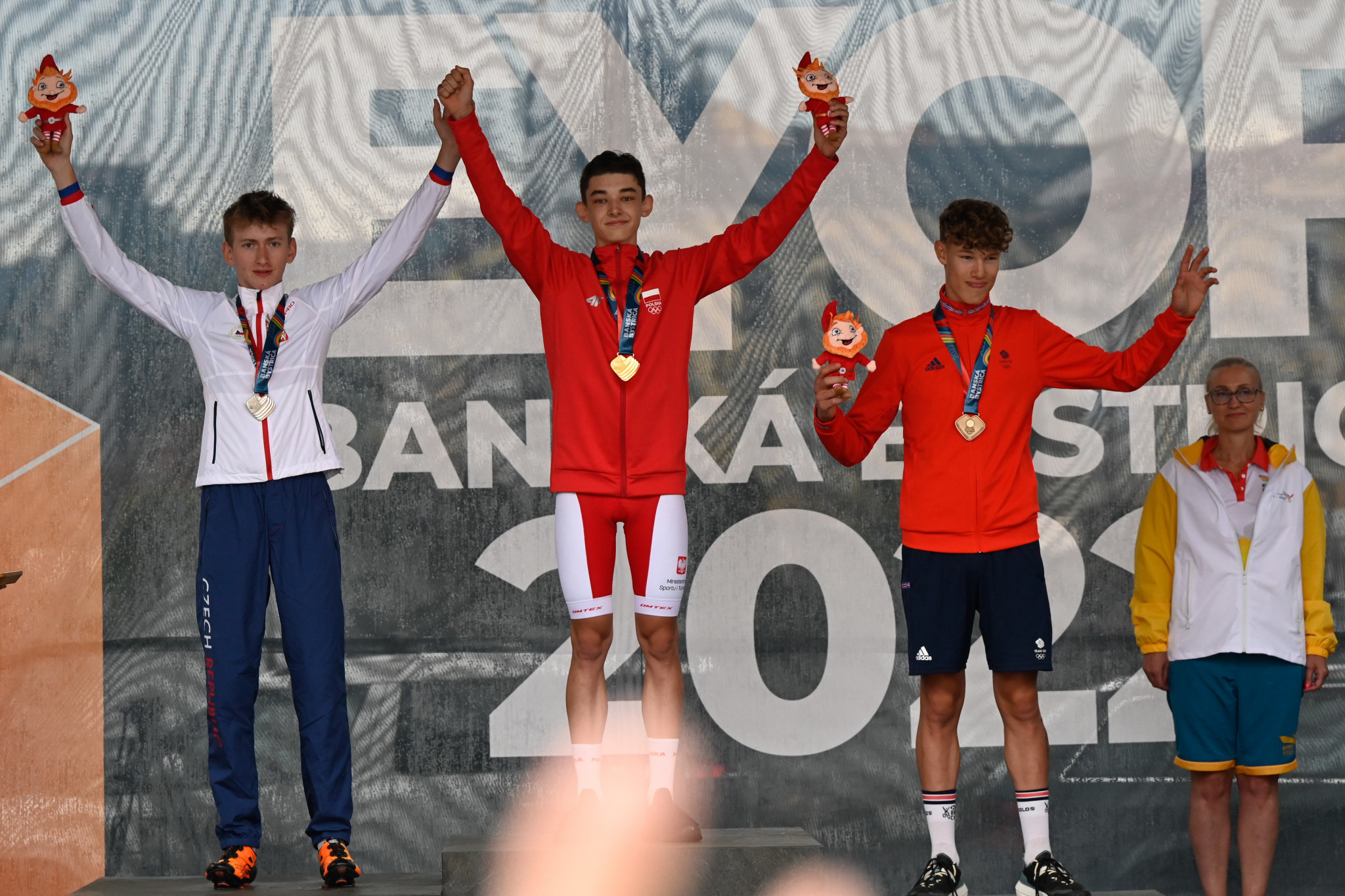 Patyk Goszczurny, centre, won the boys' cycling time trial at a canter with 8.59secs between him and second place ©EYOF Banská Bystrica 2022
