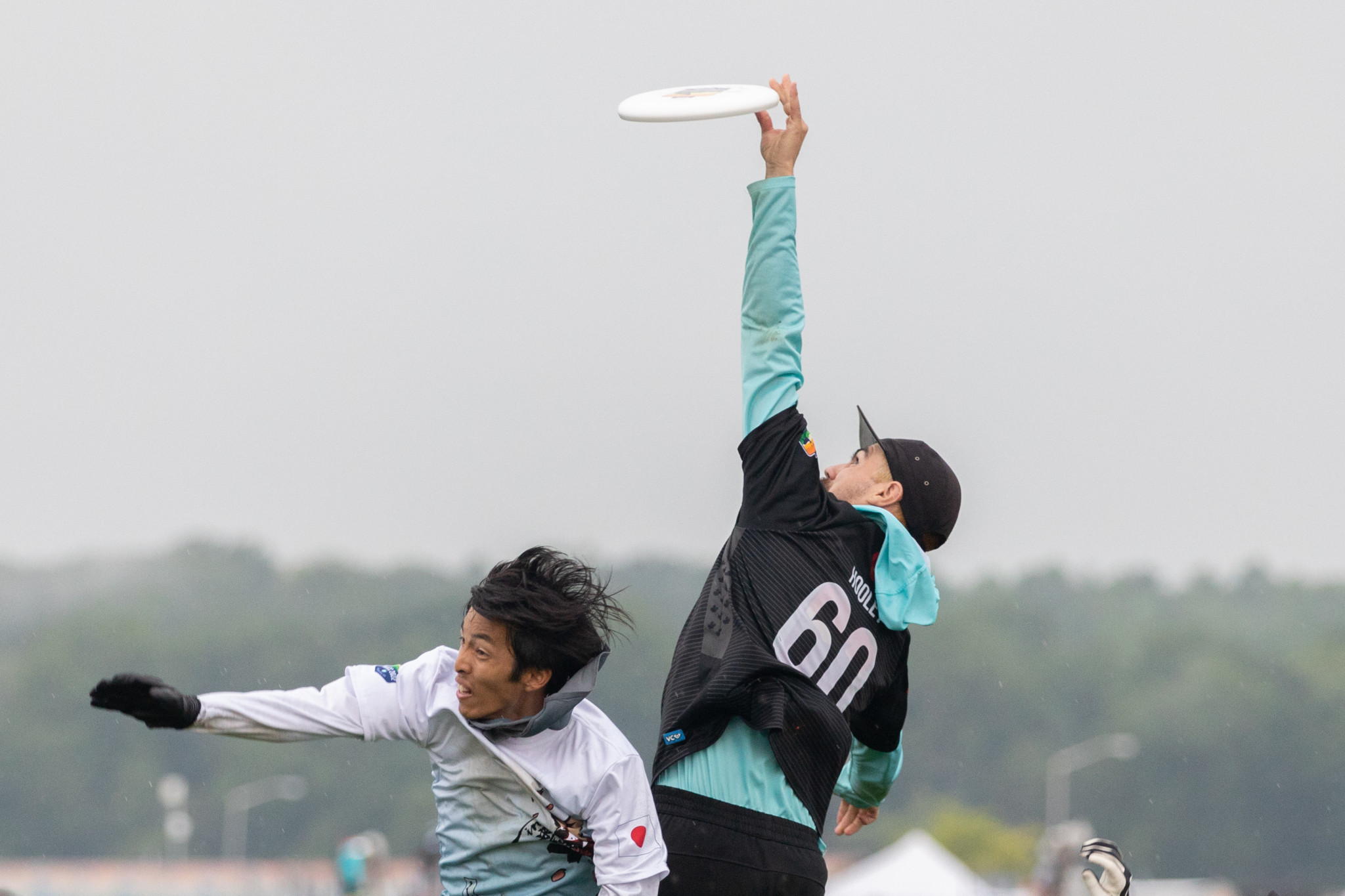 Paul Hooley scored for LAB in their win over CRAZY ©Marshall Lian for UltiPhotos