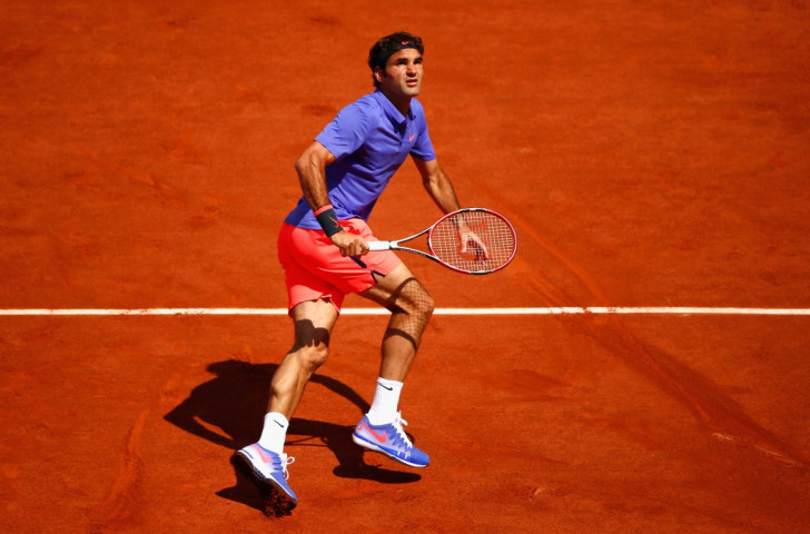 Federer criticises security after first round French Open victory