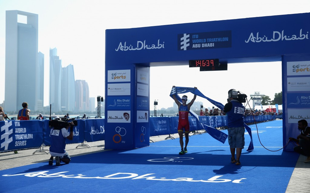 Maria Mola secured back-to-back victories in Abu Dhabi