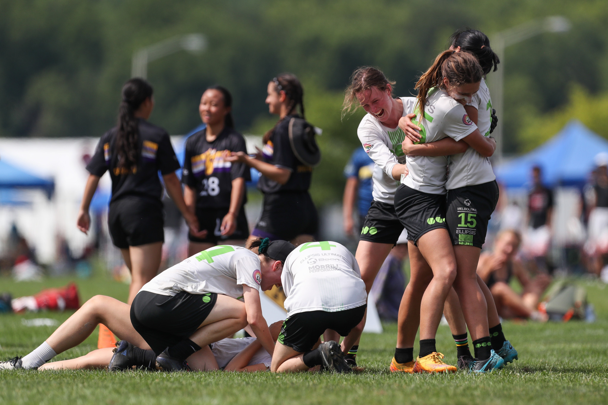 Ellipsis overcame 6ixers to progress to the women's division semi-finals ©Paul Rutherford for UltiPhotos