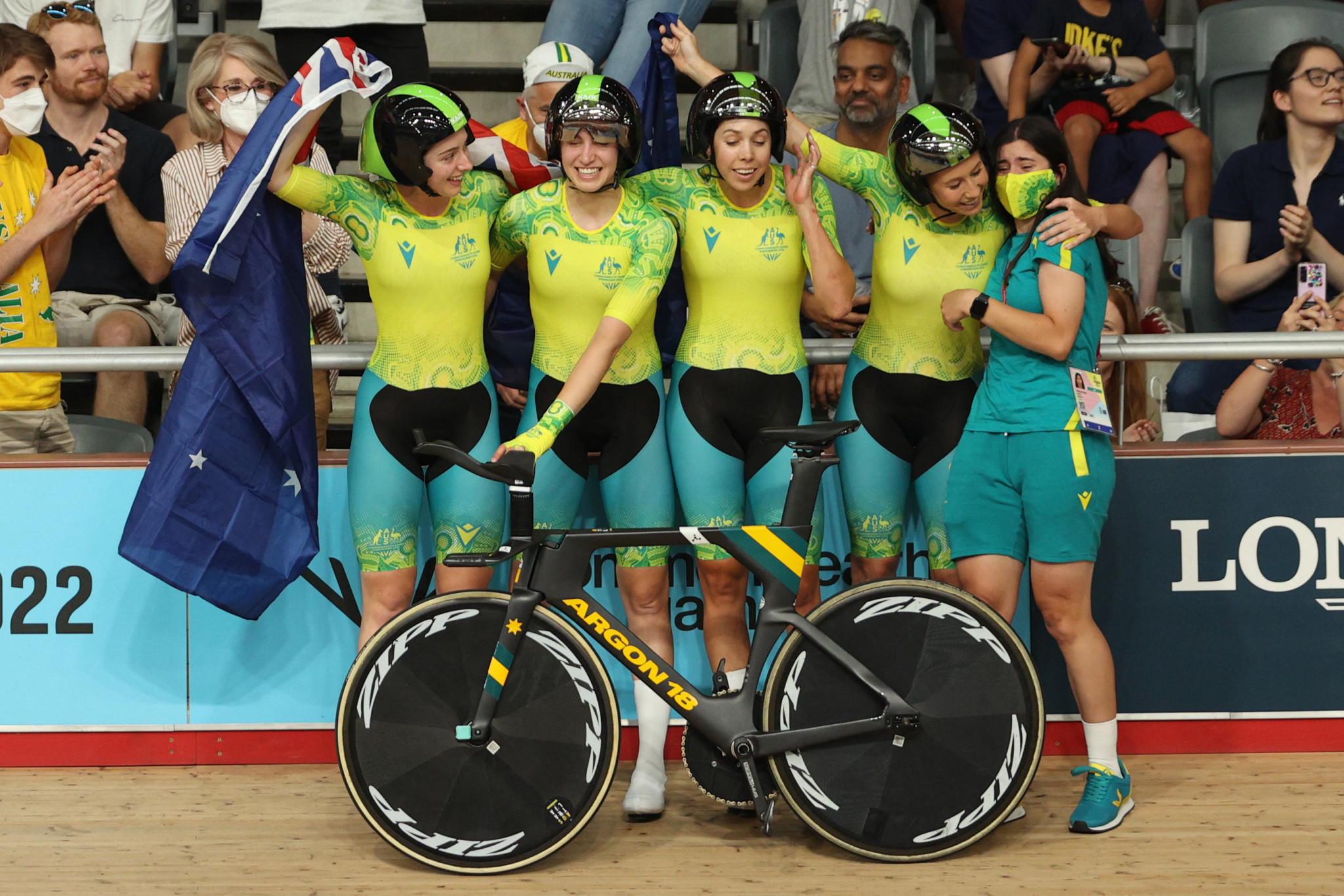 Australia won the women's 4000m team pursuit today in London ©Getty Images