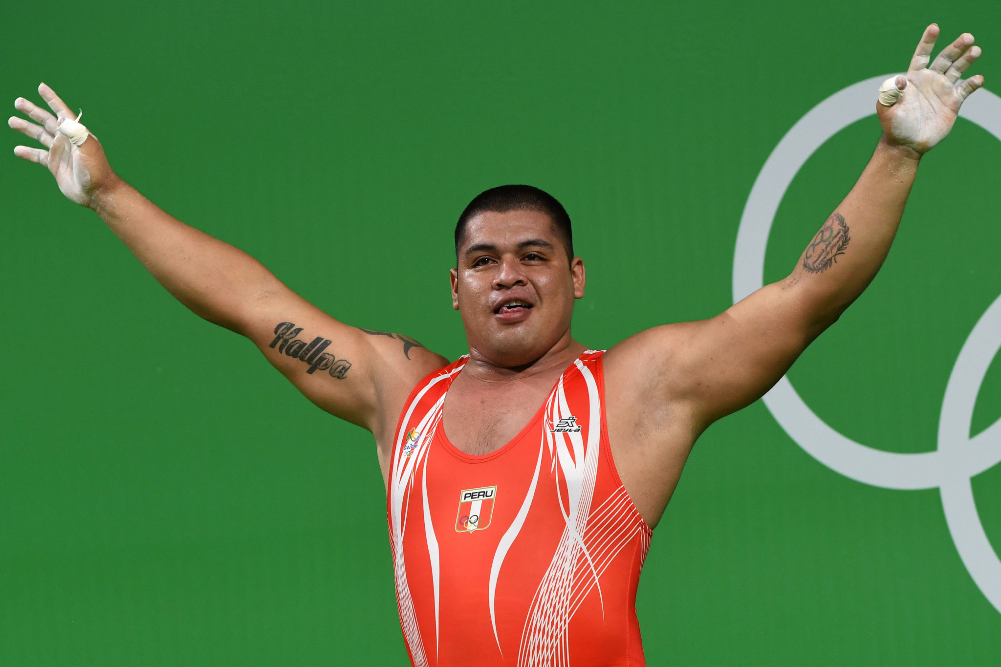 Peru's Hernan Viera won the men's 109kg title in dramatic fashion  ©Getty Images