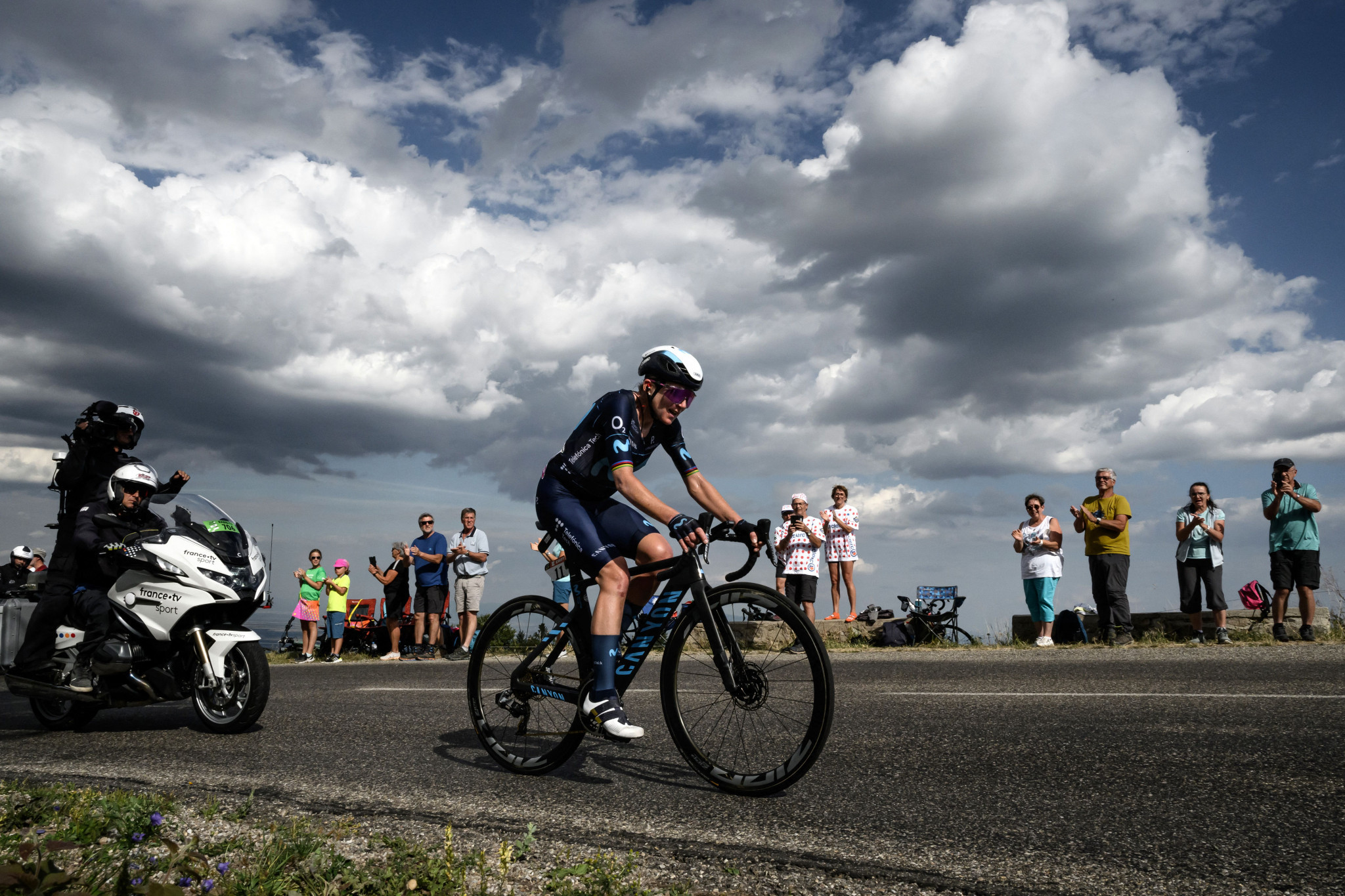 Annemiek van Vleuten is in prime position to win the first-ever Tour de France Femmes ©Getty Images