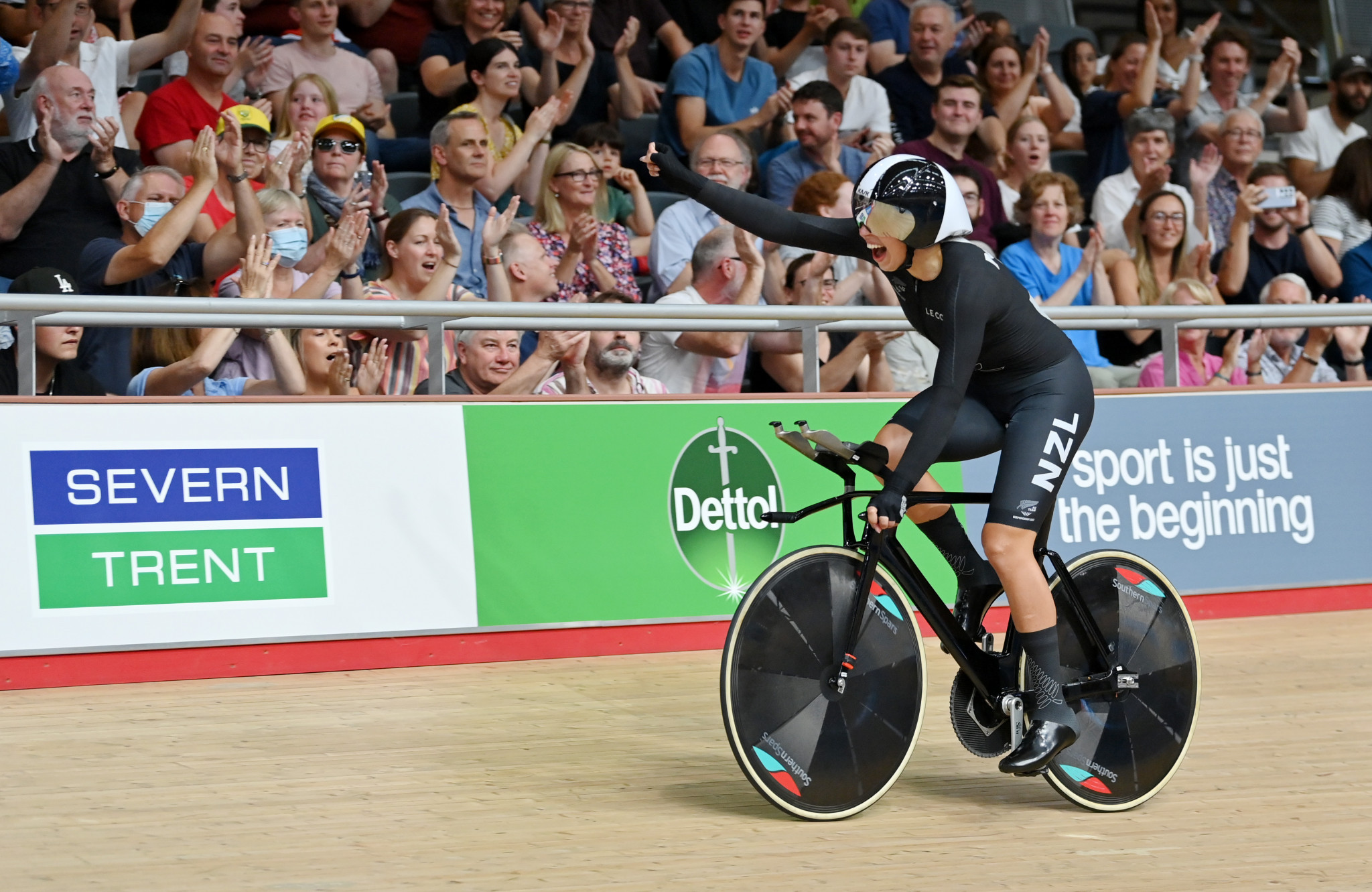 New Zealand won three gold medals today in cycling, including one for Bryony Botha in the individual pursuit ©Getty Images