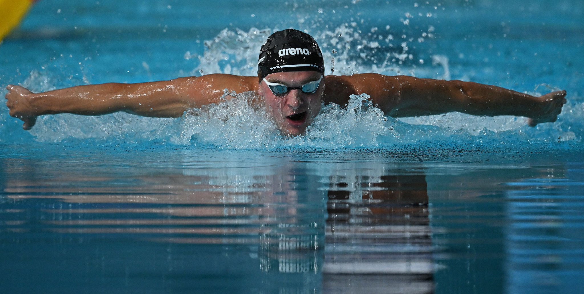 Commonwealth Games swimming champion Clareburt to miss Lifesaving World Championships after breaking arm