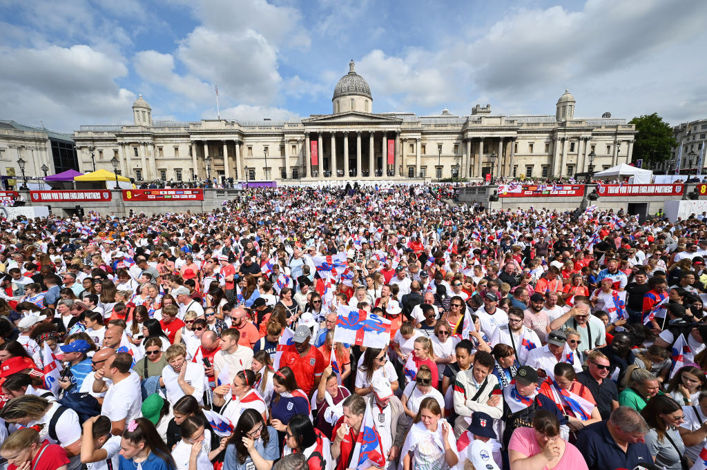Fans flock to Trafalgar Square today to pay tribute to the victorious England women footballers ©Getty Images