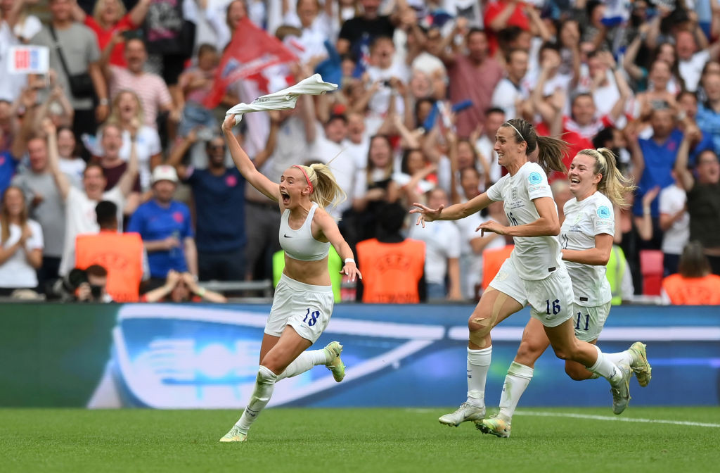 Chloe Kelly salutes her extra-time winning goal for England against Germany in the women's Euro 2022 final at Wembley Stadium ©Getty Images