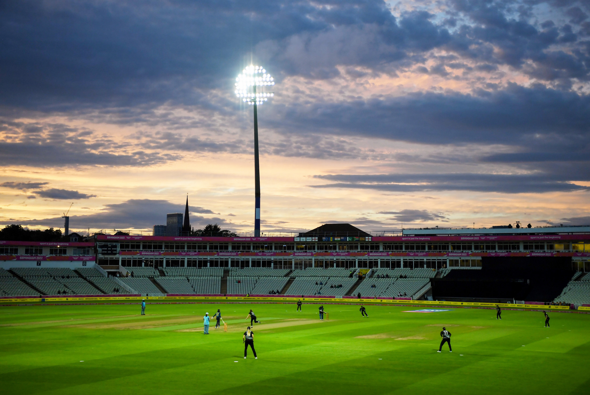 England and New Zealand qualify for T20 cricket semi-finals at Birmingham 2022