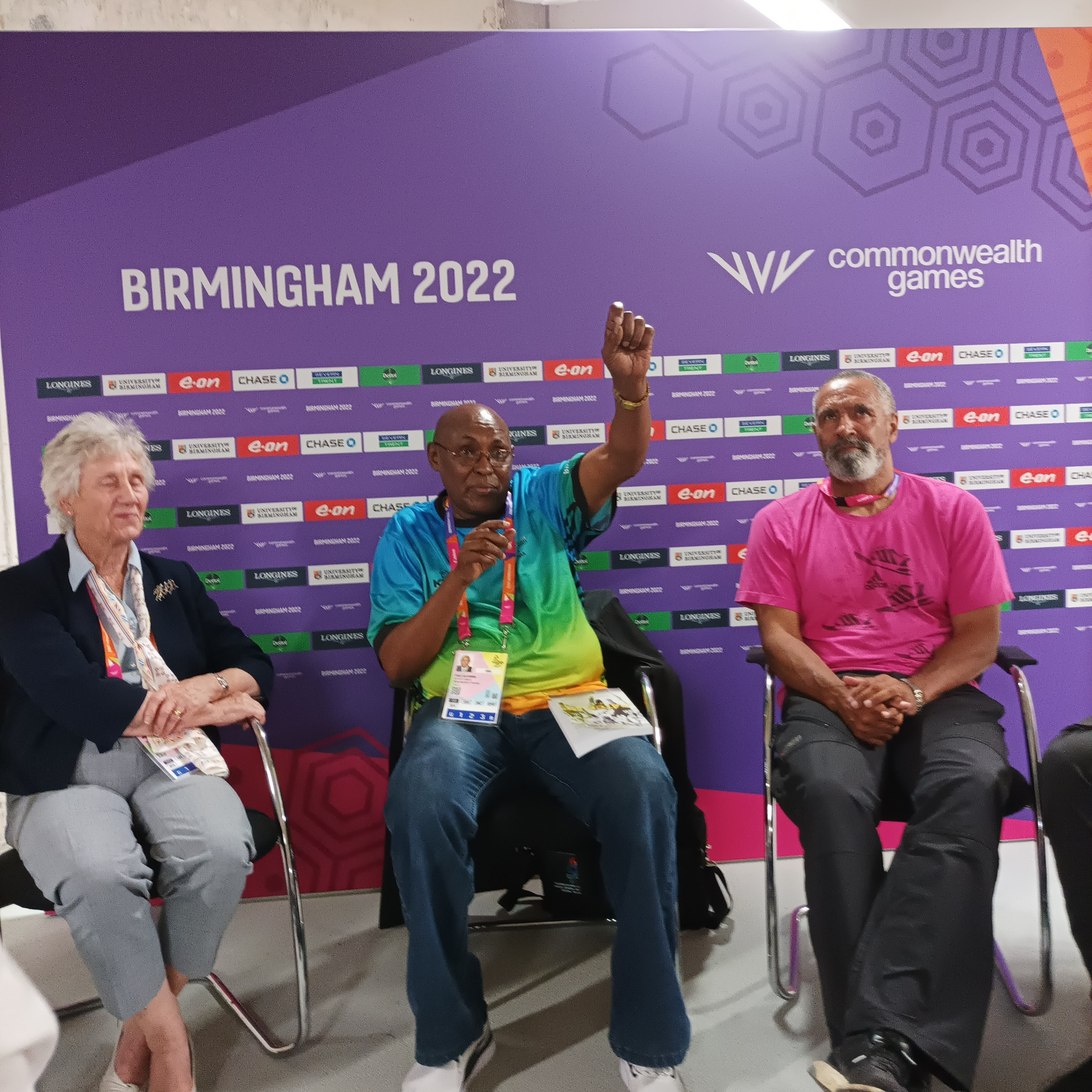 Filbert Bayi explains how he broke the record to Commonwealth Games Federation President Dame Louise Martin and triple decathlon gold medallist Daley Thompson ©ITG