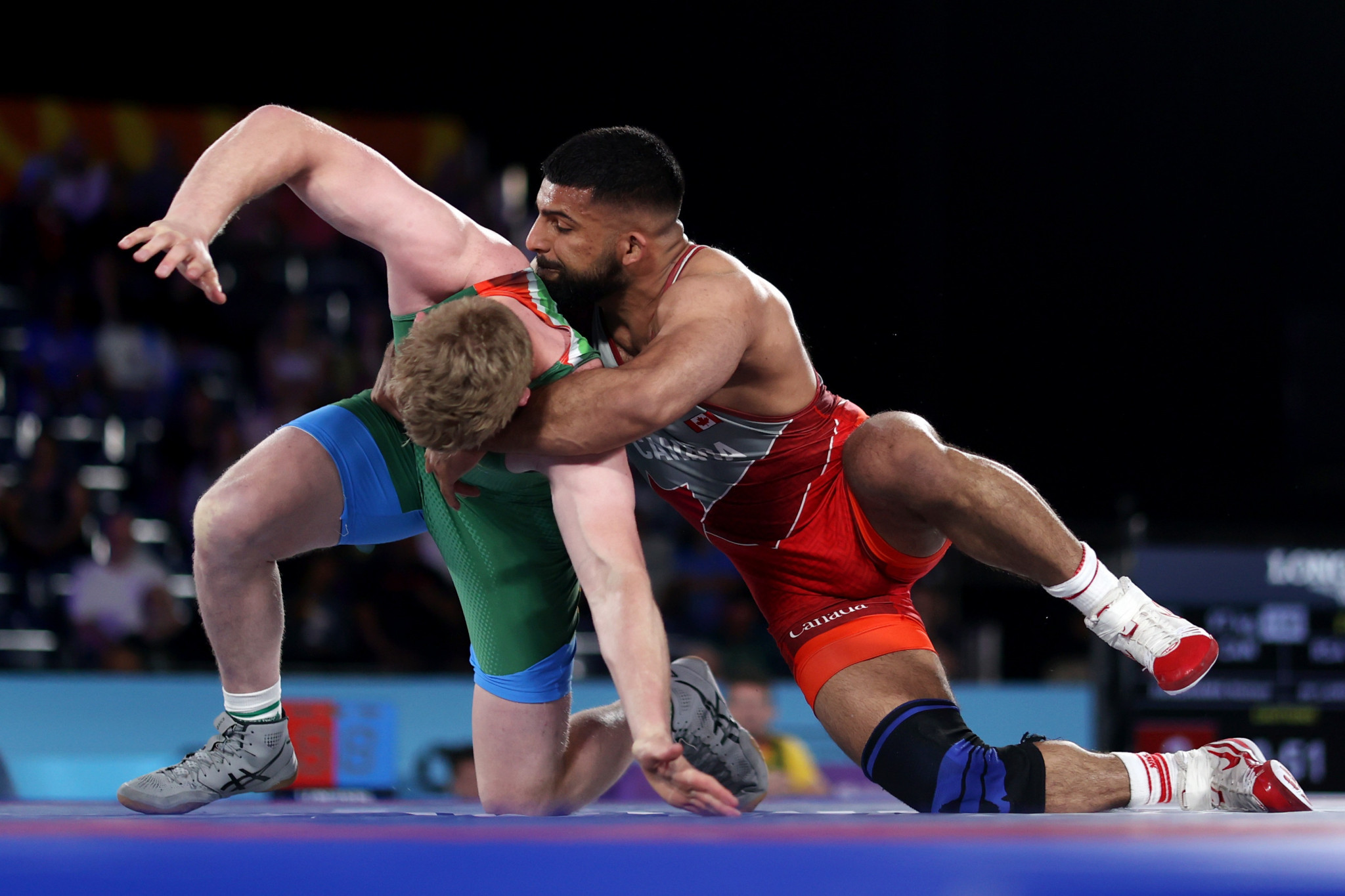 Nishan Randhawa proved too strong for Nicolaas de Lange in the men's freestyle 97kg final ©Getty Images
