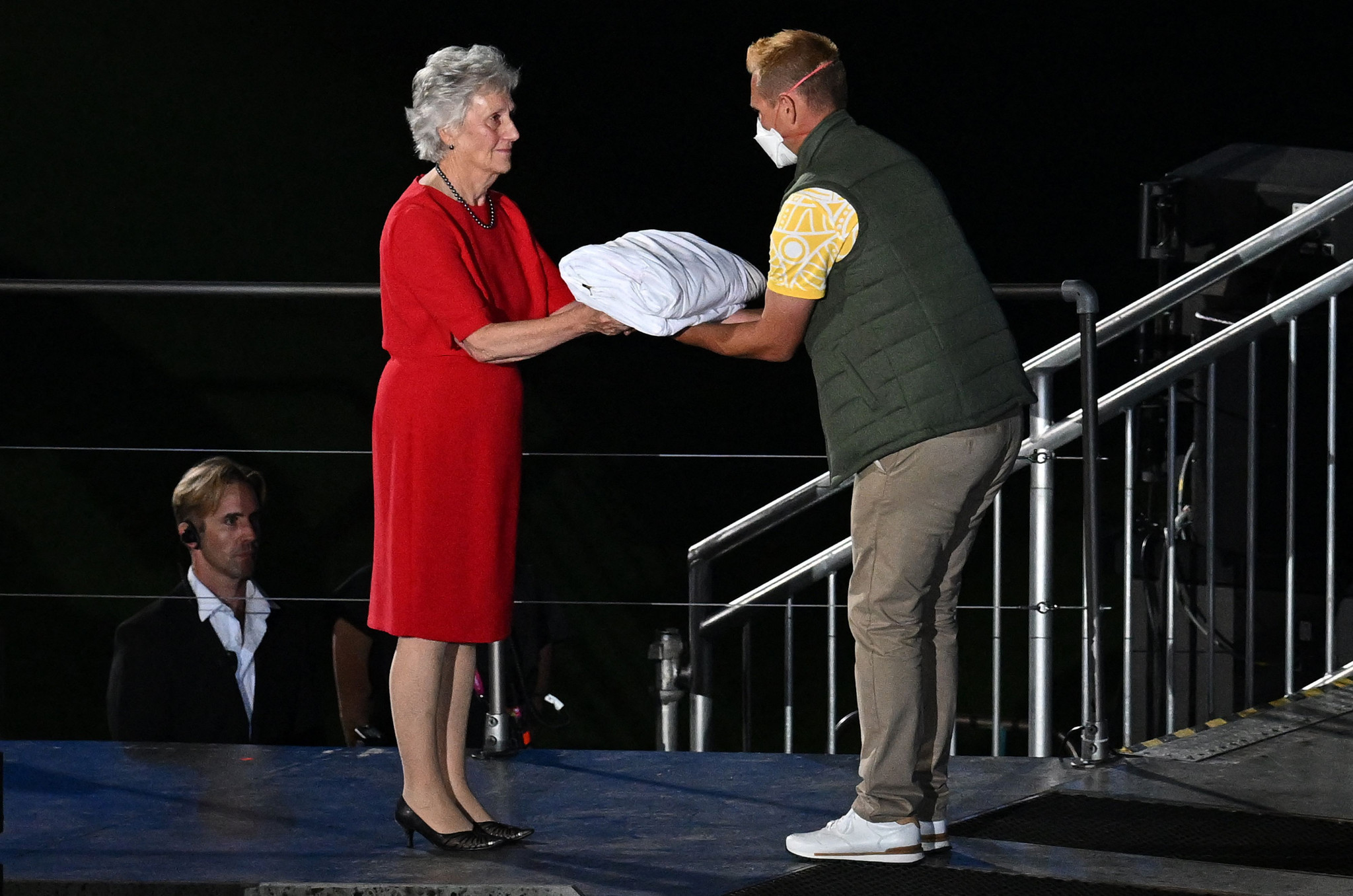 Dame Louise participated in the handover ceremony to mark the countdown to the Victoria 2026 Commonwealth Games ©Getty Images