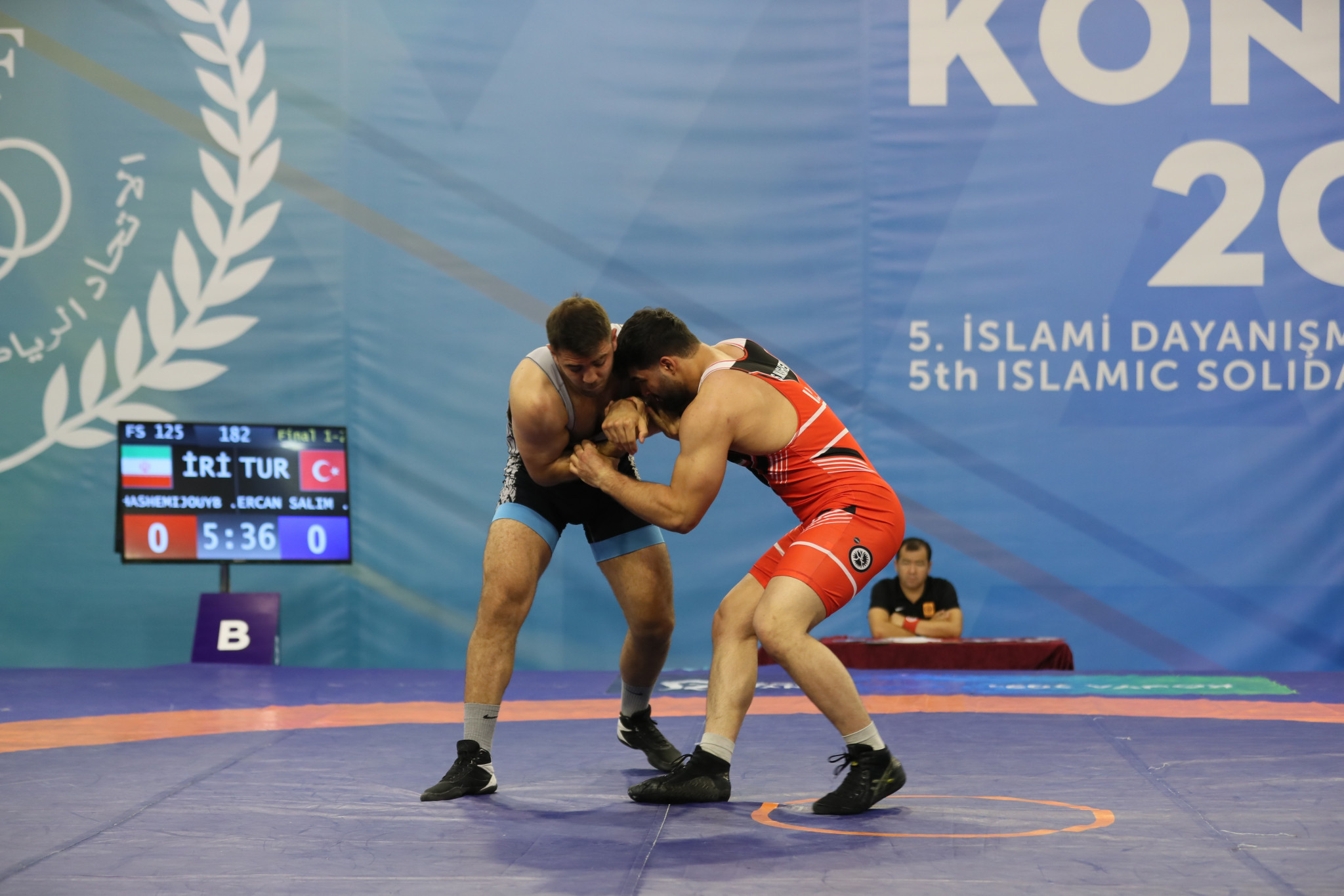Seyedmehdi Seyedabasli Hashemijouybari defeated Turkey’s Salim Ercan in the men’s under-125kg final ©Konya 2021