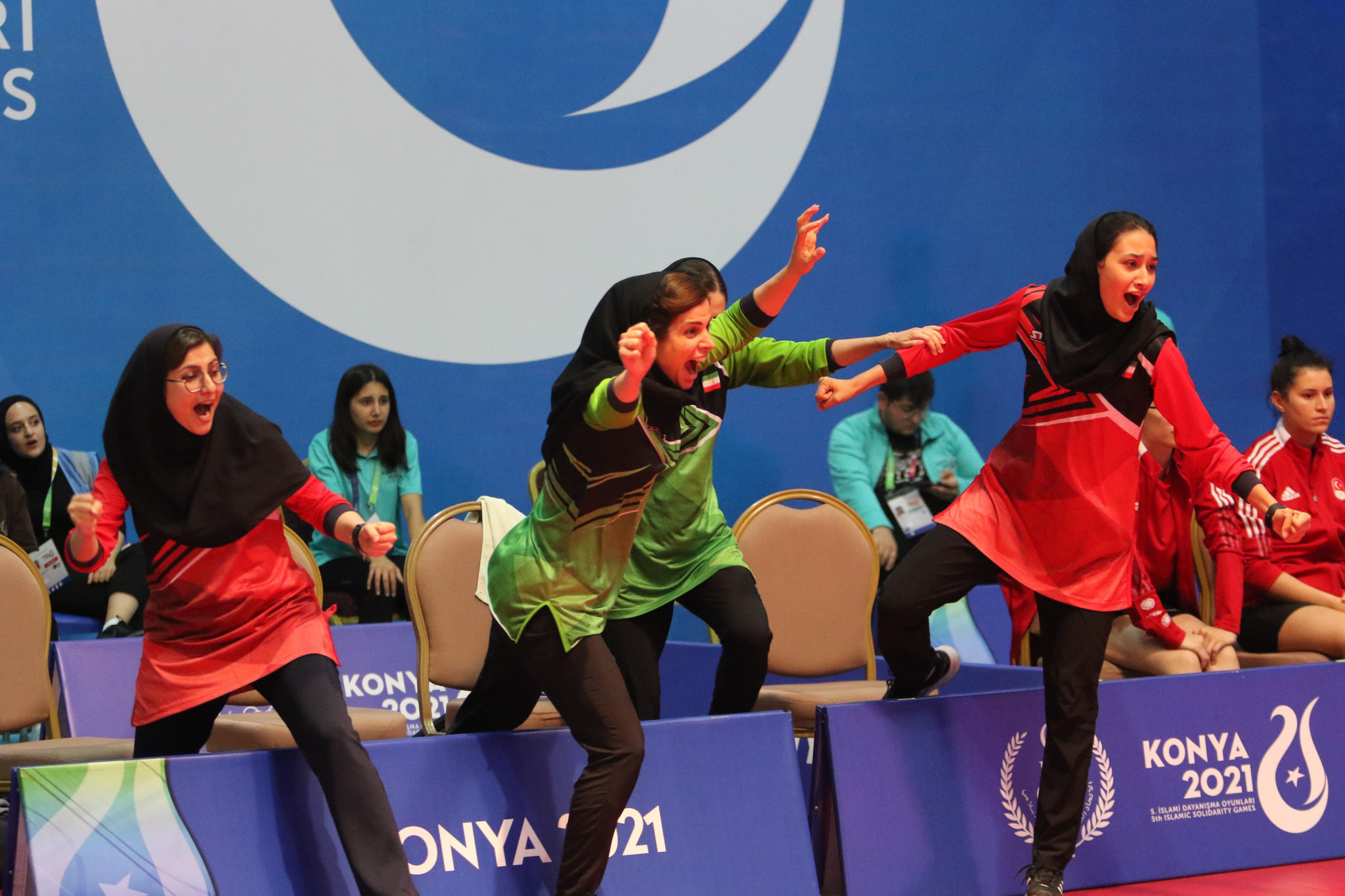 The Iranian team celebrate during the women's table tennis team finals ©Konya 2021
