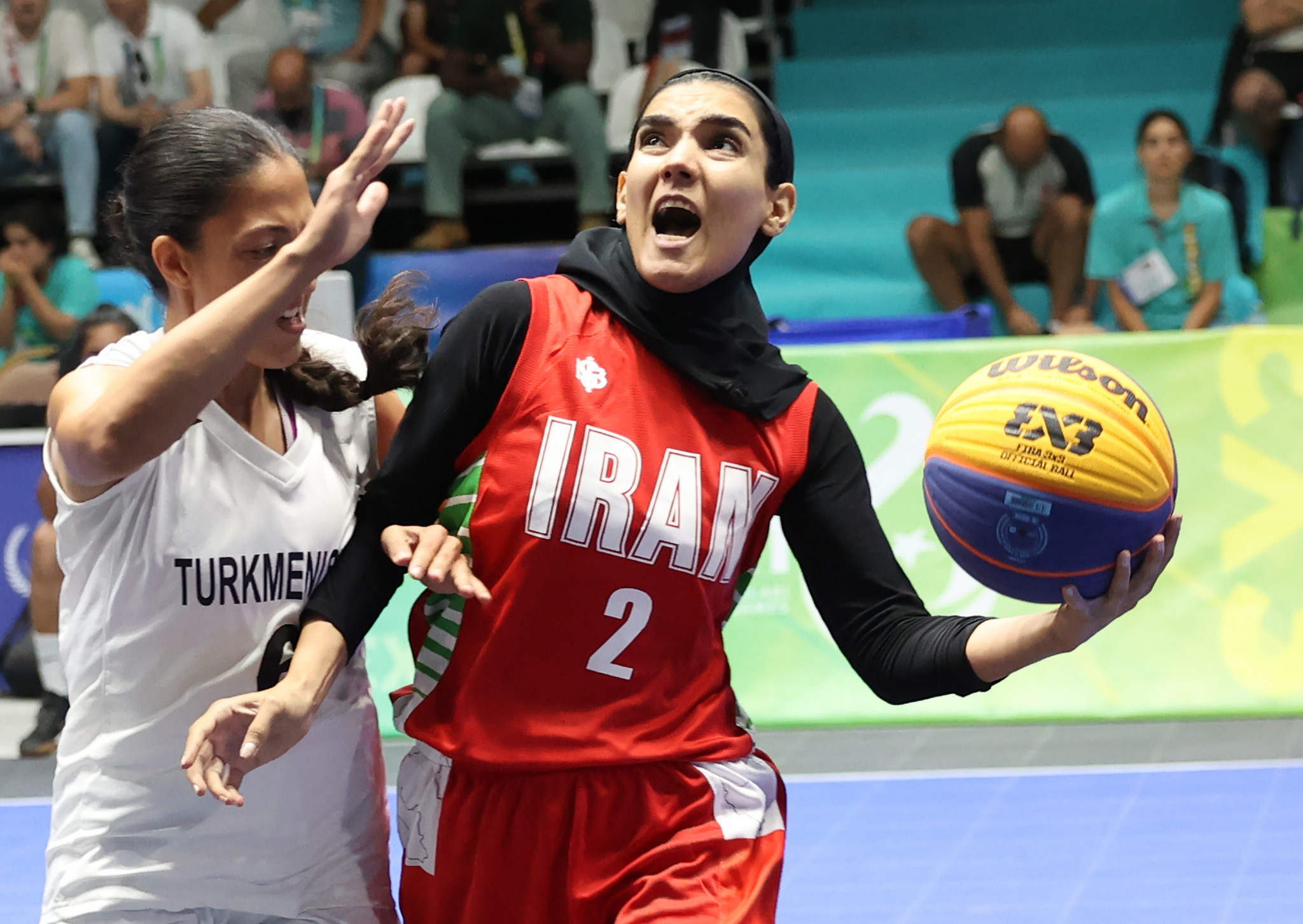 Iran and Turkmenistan go head-to-head in the women's 3x3 basketball event ©Konya 2021