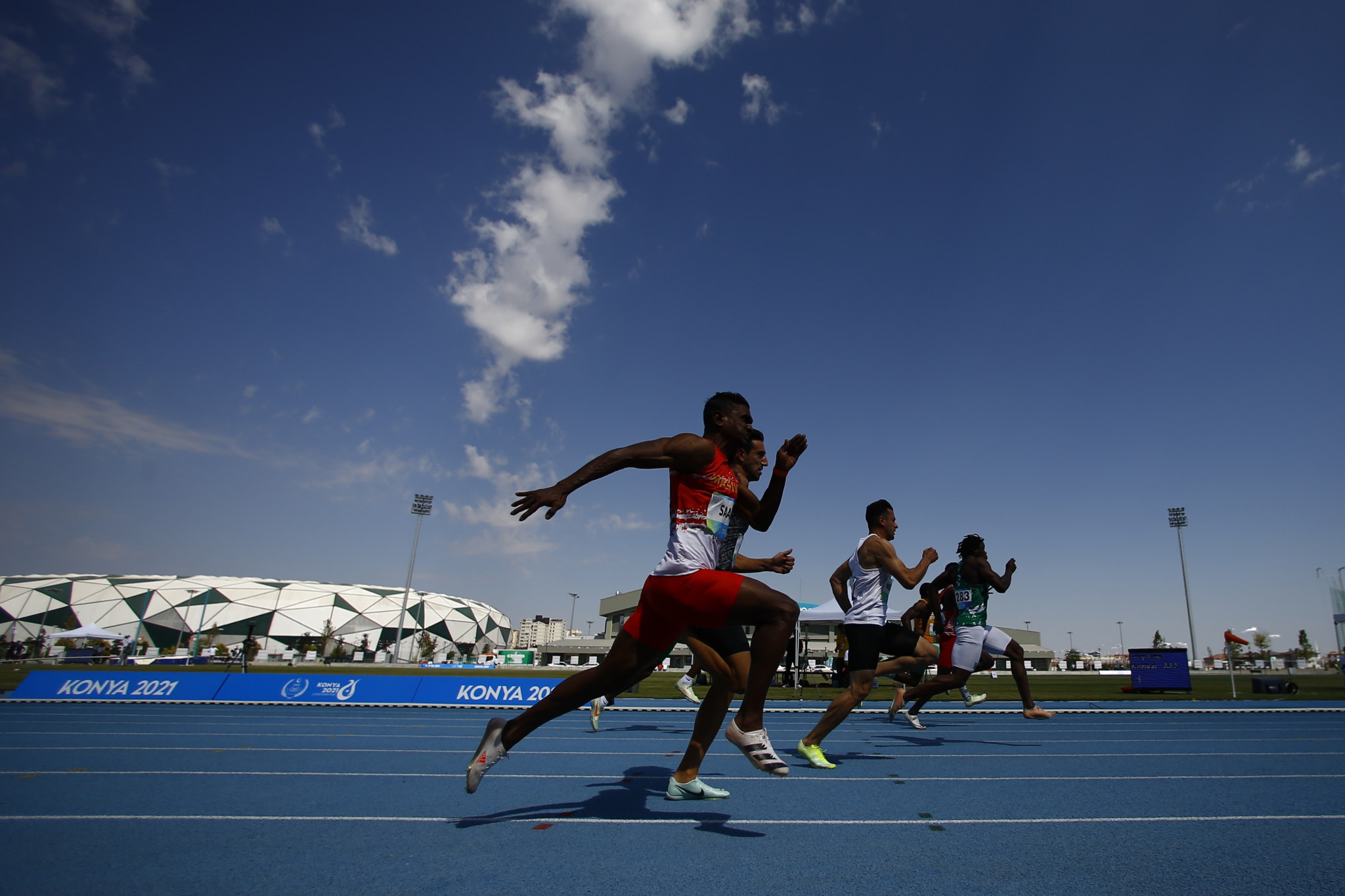 The men's and women's 100m finals were among the races affected by the faulty system ©Konya 2021