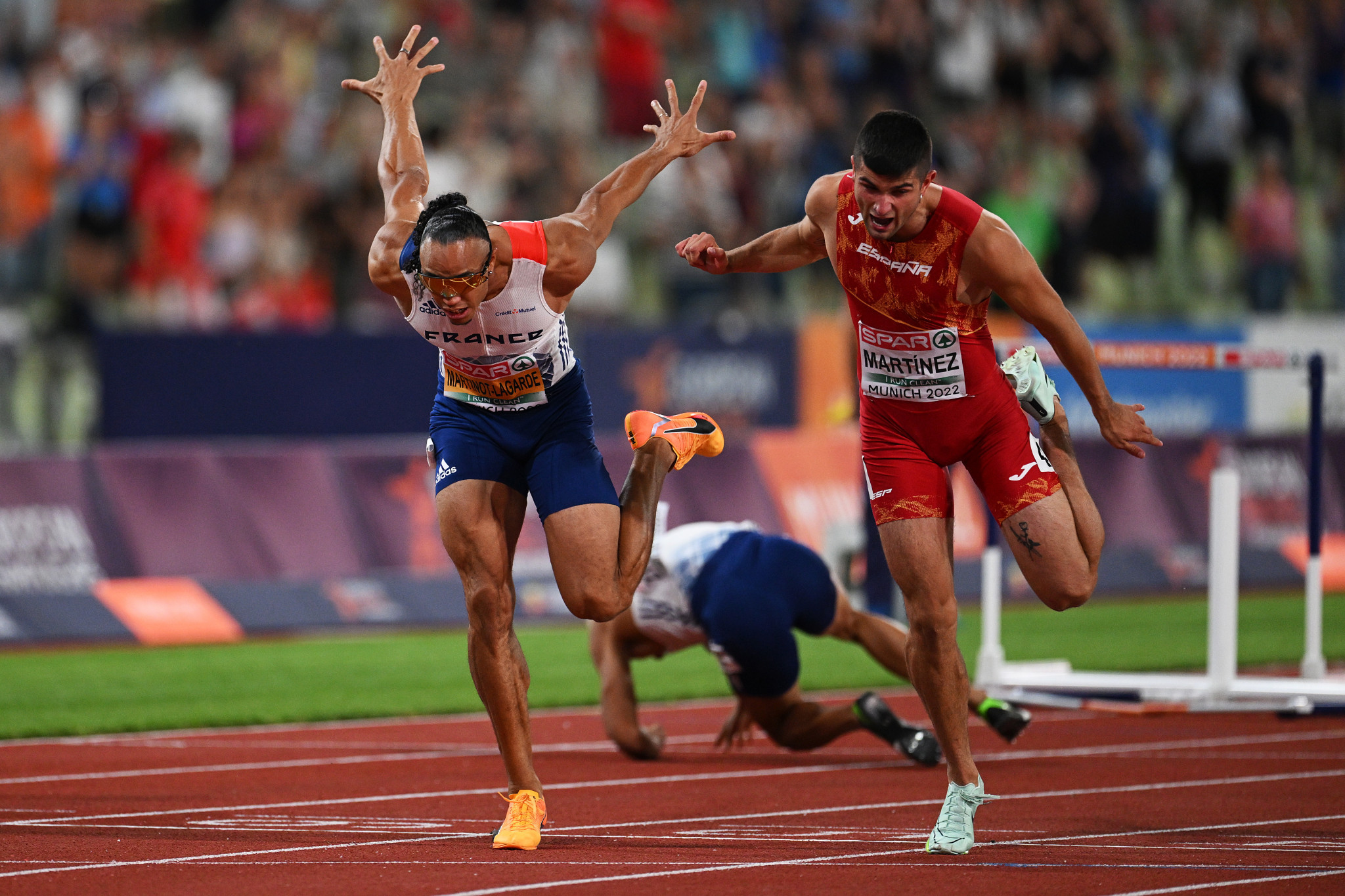 Spain's Asier Martinez, right, edged out Pascal Martinot-Lagarde of France, left, in a thrilling men's 110m hurdles final ©Getty Images