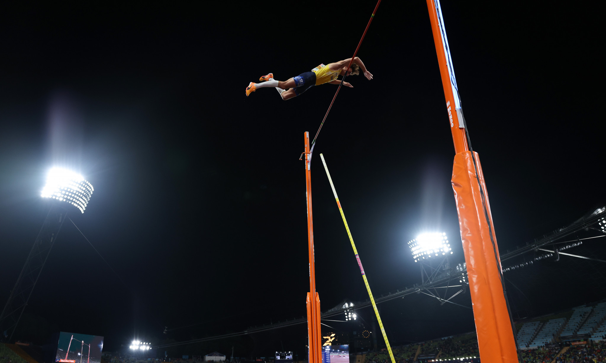 Sweden's Armand Duplantis dominated the men's pole vault final, and defended his European crown with a Championships record of 6.06m ©Getty Images