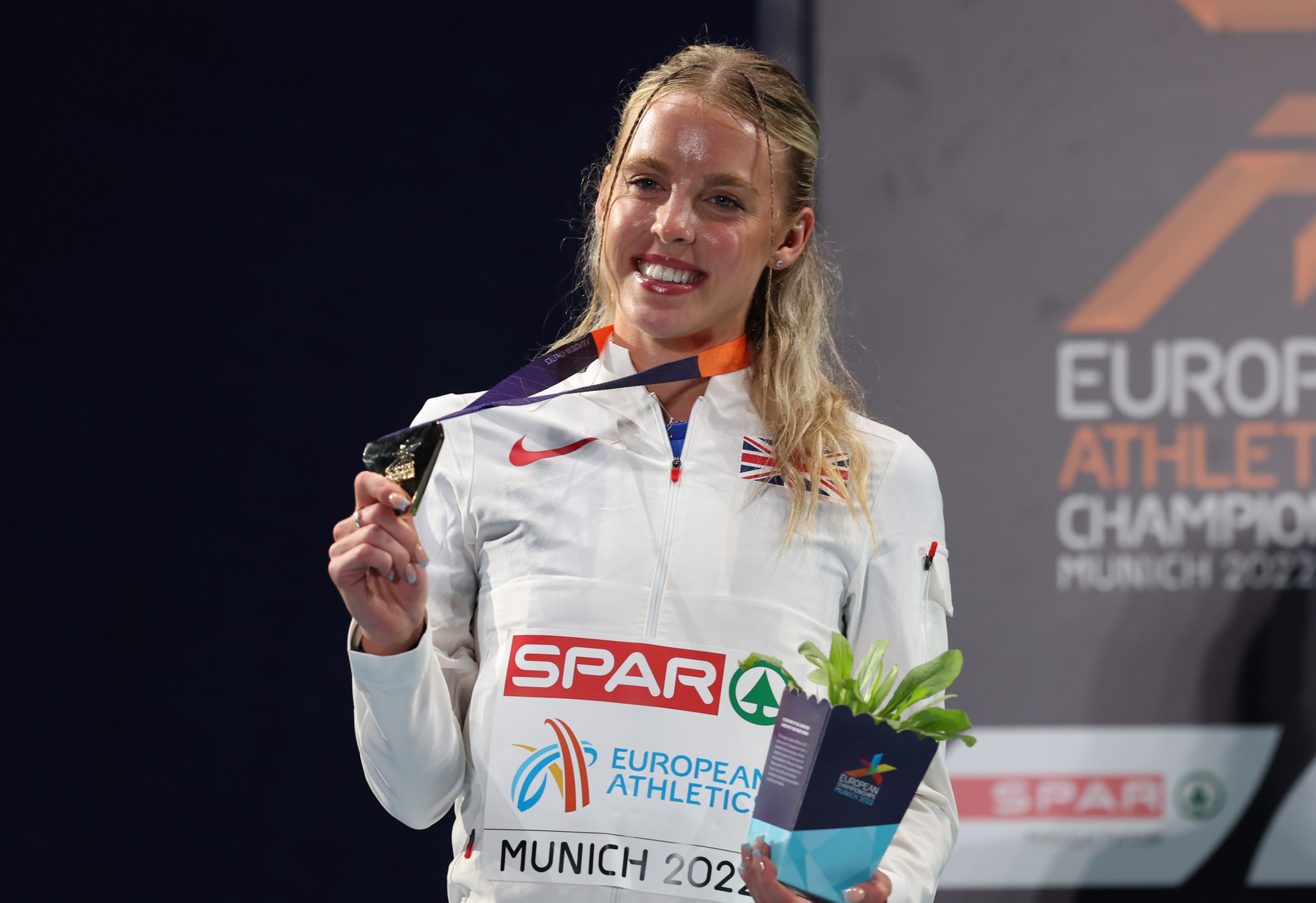 After silver medals at the Tokyo 2020 Olympics, Eugene 2022 World Athletics Championships and Birmingham 2022 Commonwealth Games, Britain's Keely Hodgkinson got her hands on a gold medal in the women's 800m in Munich ©Getty Images