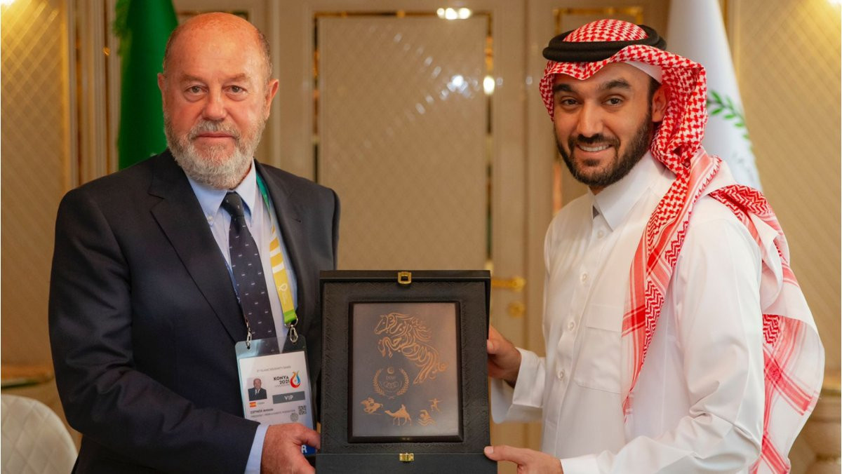 WKF President Antonio Espinós, left, and Prince Abdulaziz Bin Turki Al-Faisal Al-Saud, right, met during the Islamic Solidarity Games ©WKF